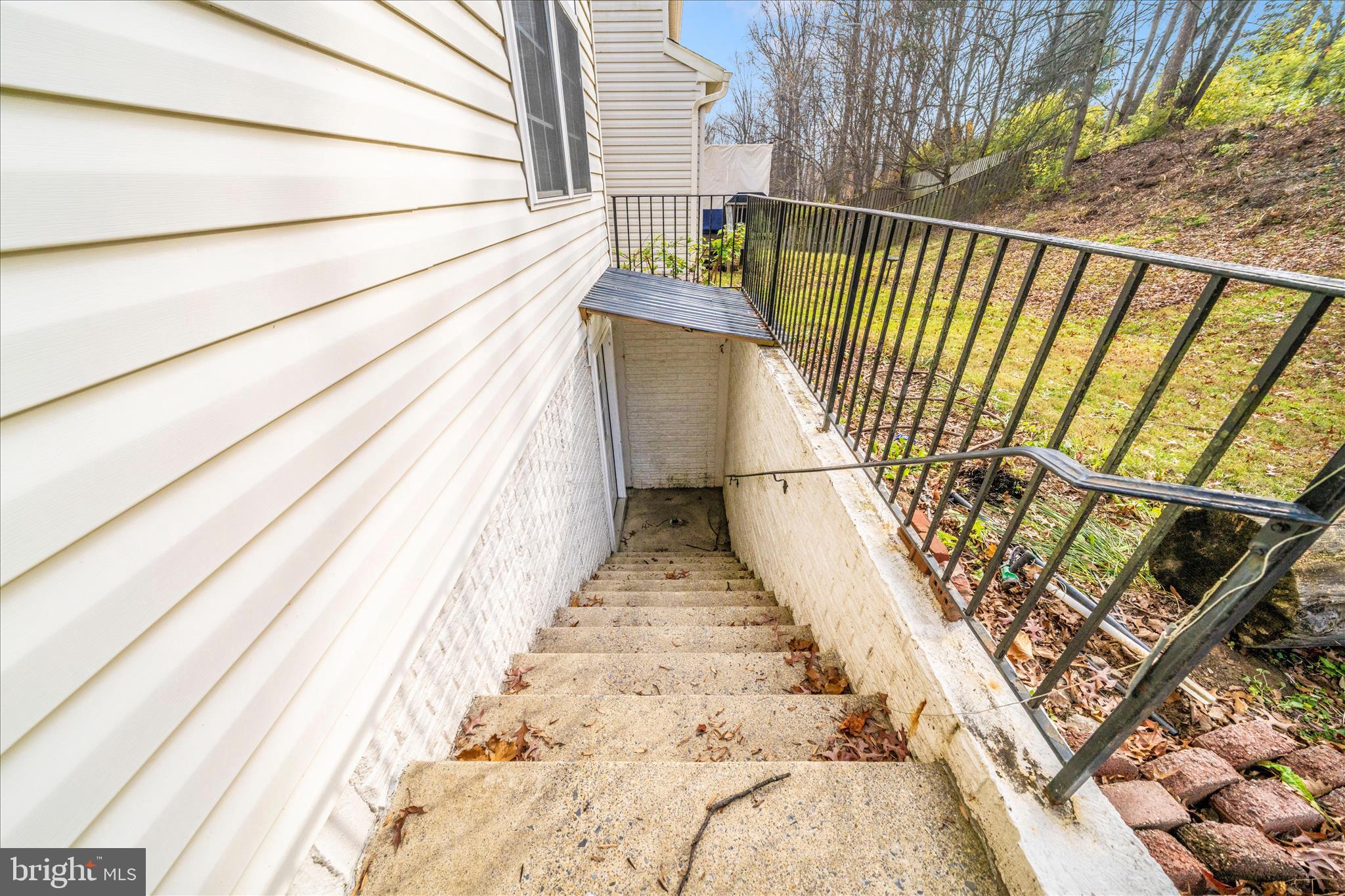 SENECA PARK NORTH - Residential Lease