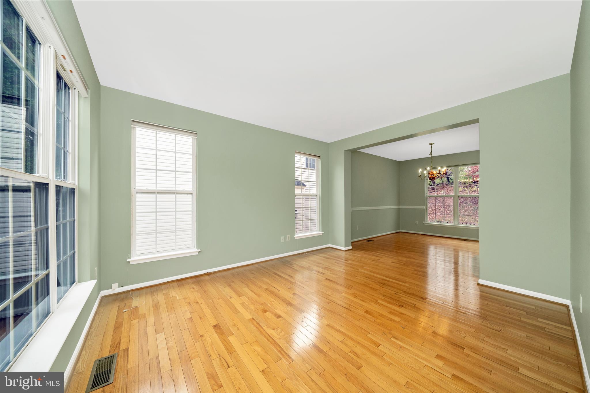 SENECA PARK NORTH - Residential Lease