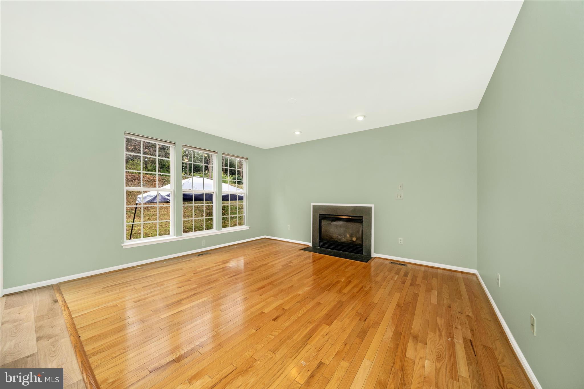 SENECA PARK NORTH - Residential Lease