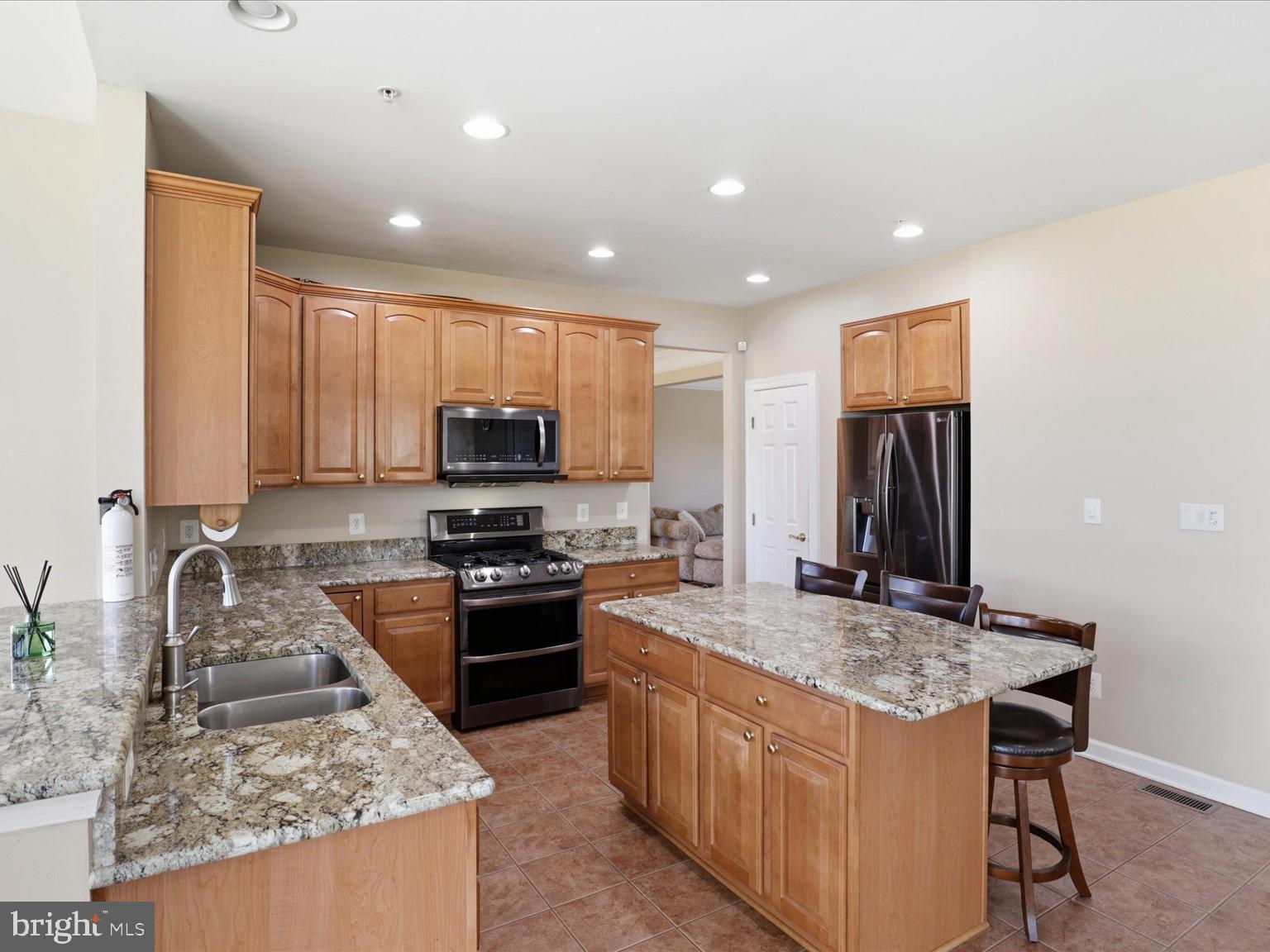 FAIRVIEW MANOR - Residential