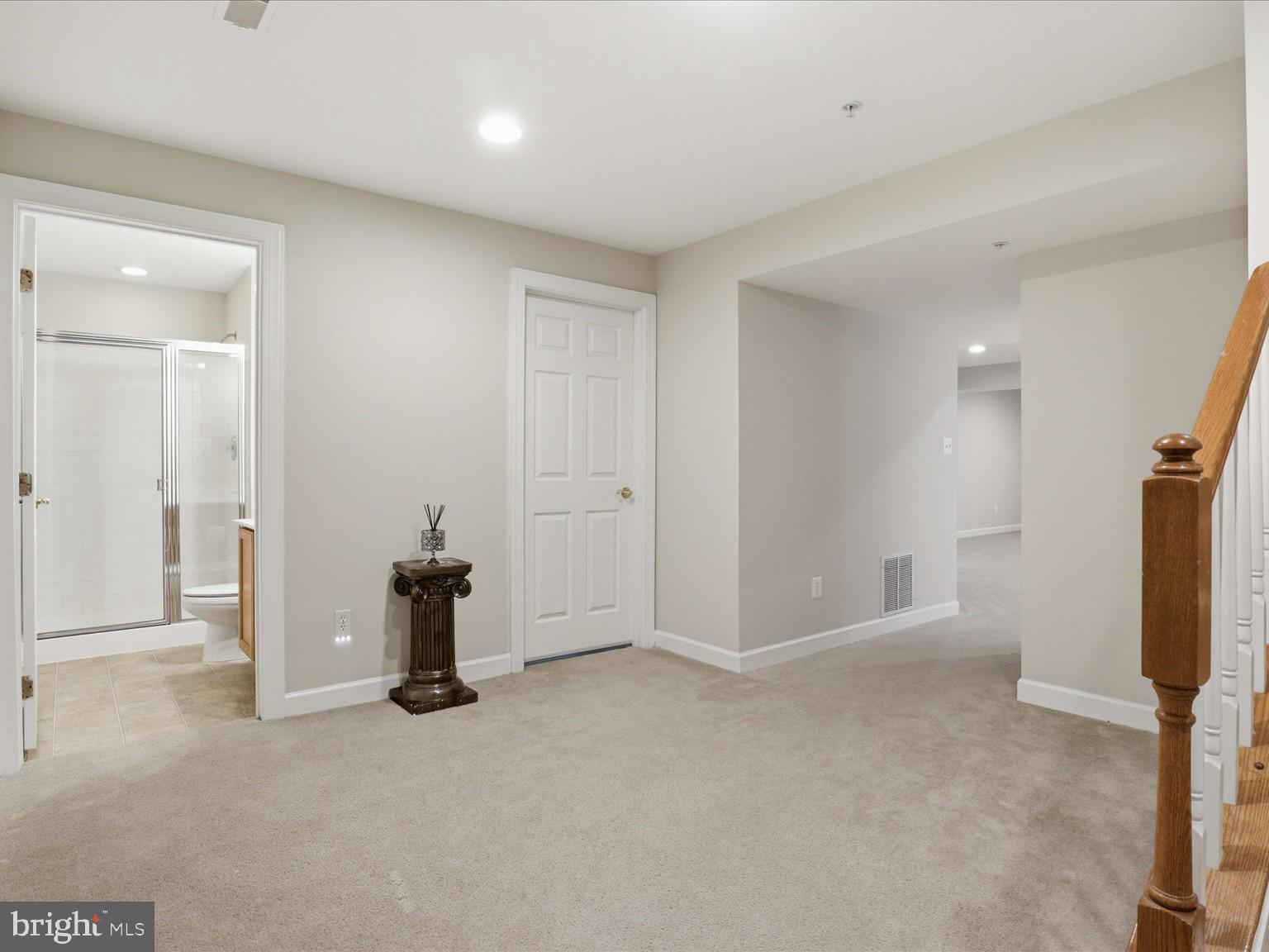 FAIRVIEW MANOR - Residential