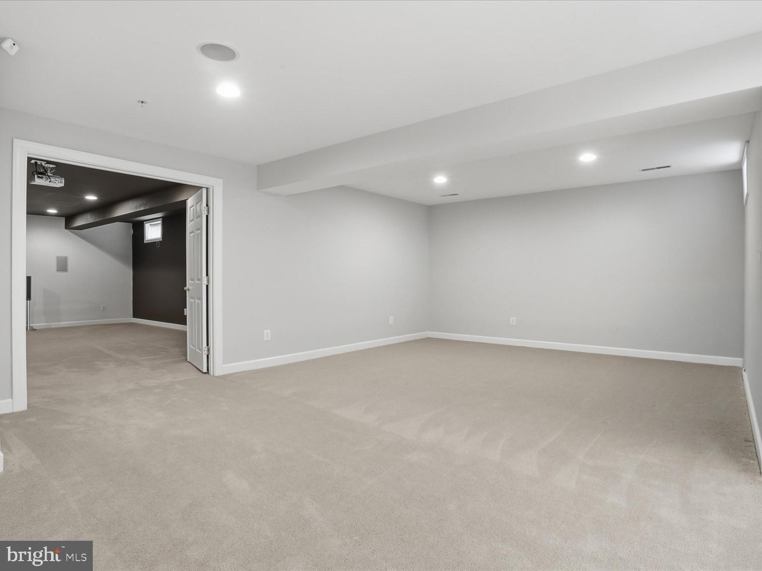 FAIRVIEW MANOR - Residential