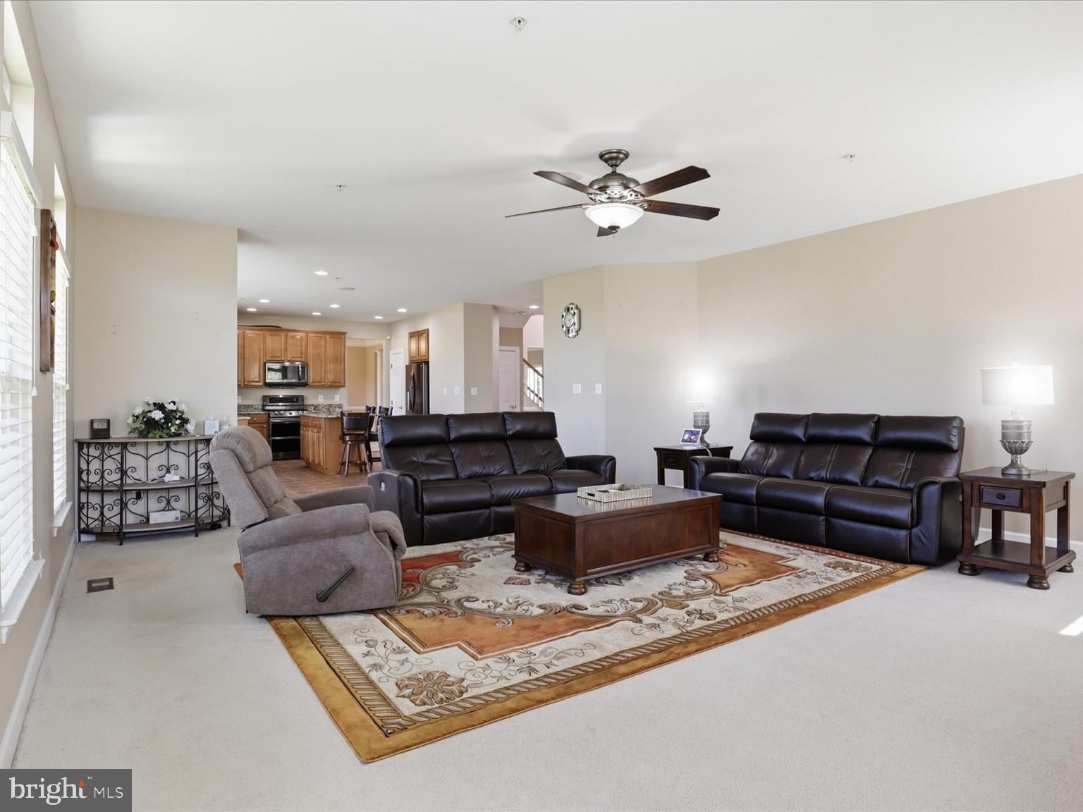 FAIRVIEW MANOR - Residential