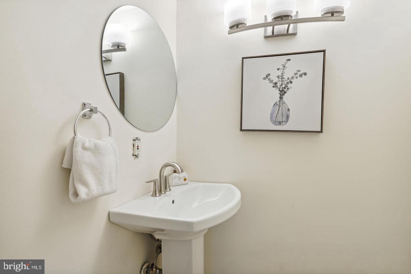 NEW MARK COMMONS - Residential Lease