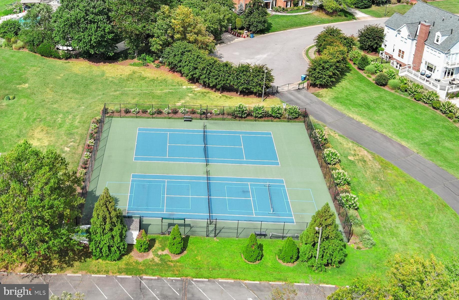 YACHT HAVEN ESTATES - Residential