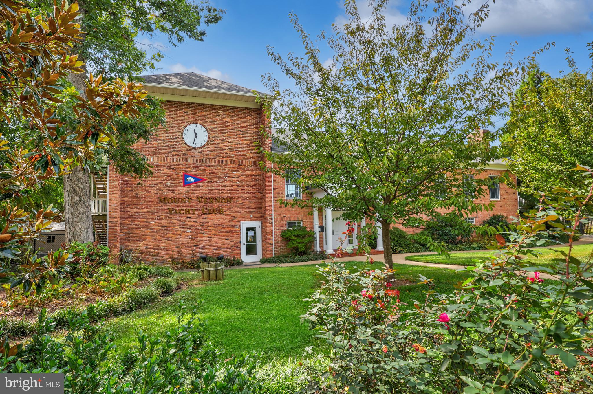 YACHT HAVEN ESTATES - Residential