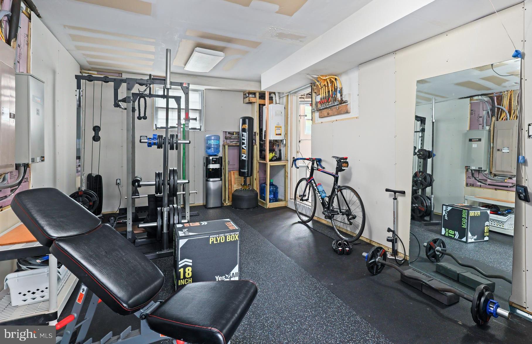 YACHT HAVEN ESTATES - Residential