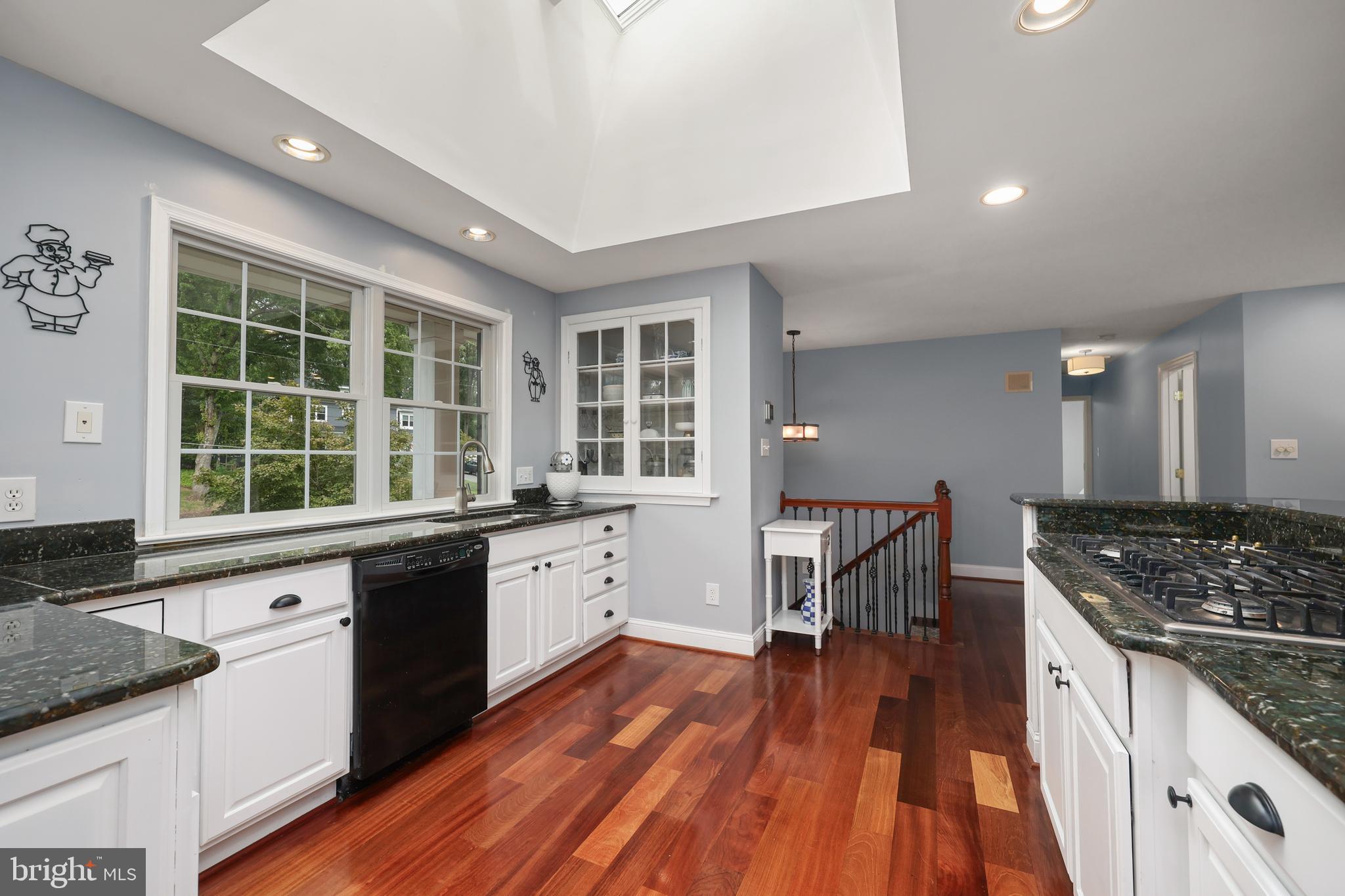 YACHT HAVEN ESTATES - Residential