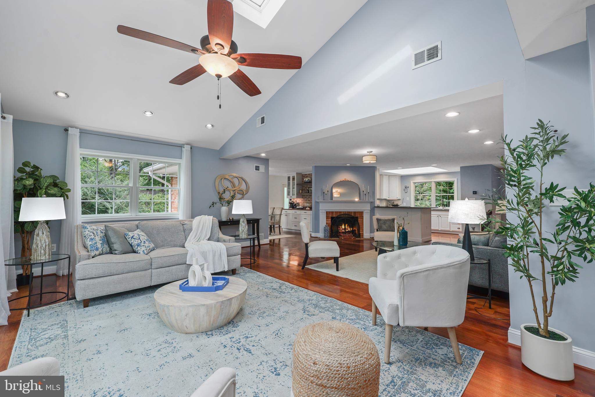 YACHT HAVEN ESTATES - Residential