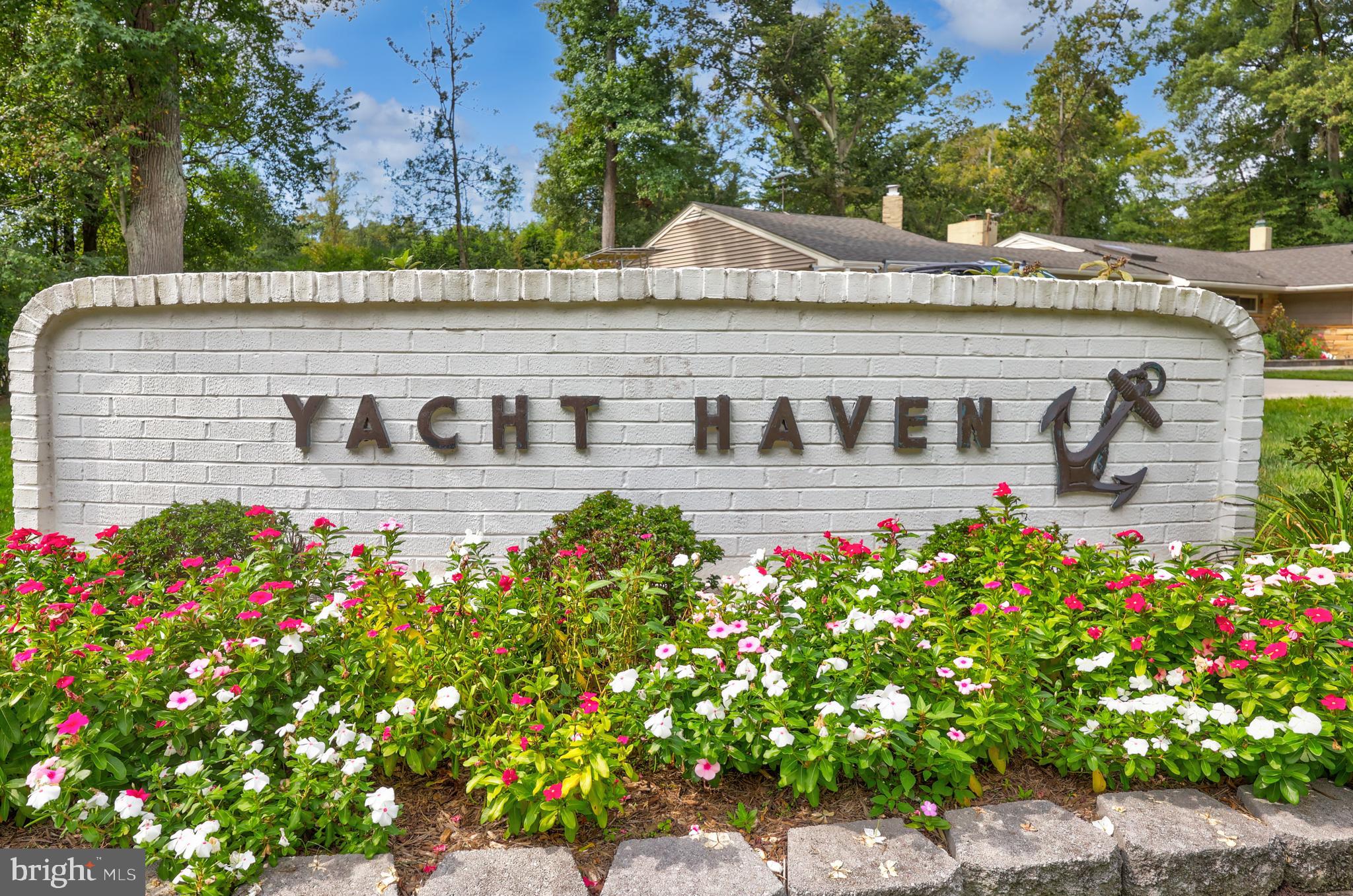 YACHT HAVEN ESTATES - Residential