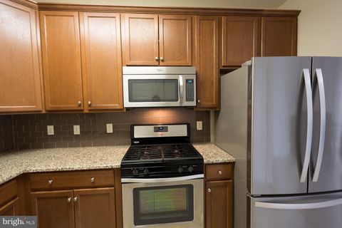 Condo For Sale - 1133 Halifax Place<br/> HAMILTON, NJ 08619
