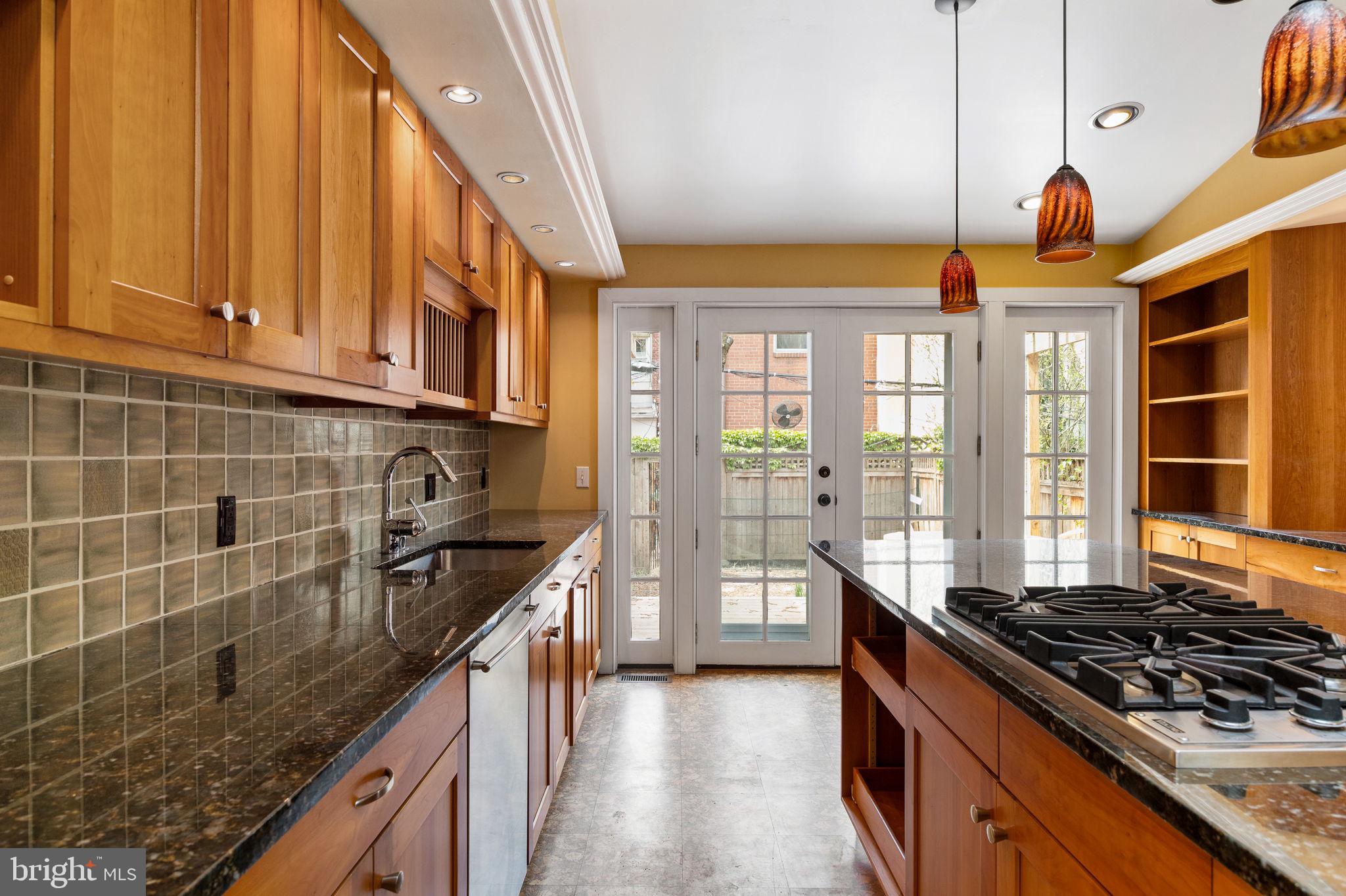 BELLA VISTA - Residential