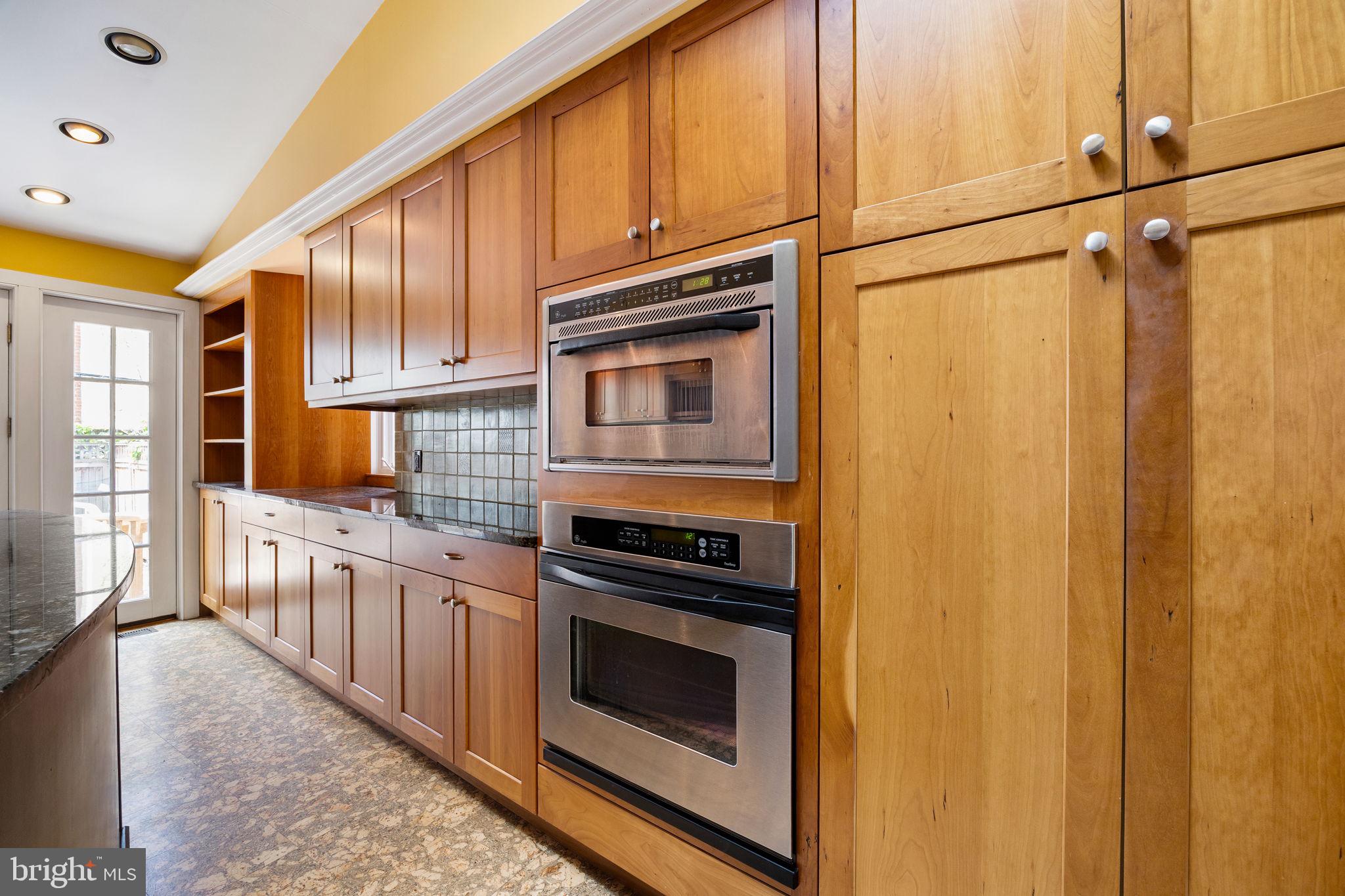 BELLA VISTA - Residential