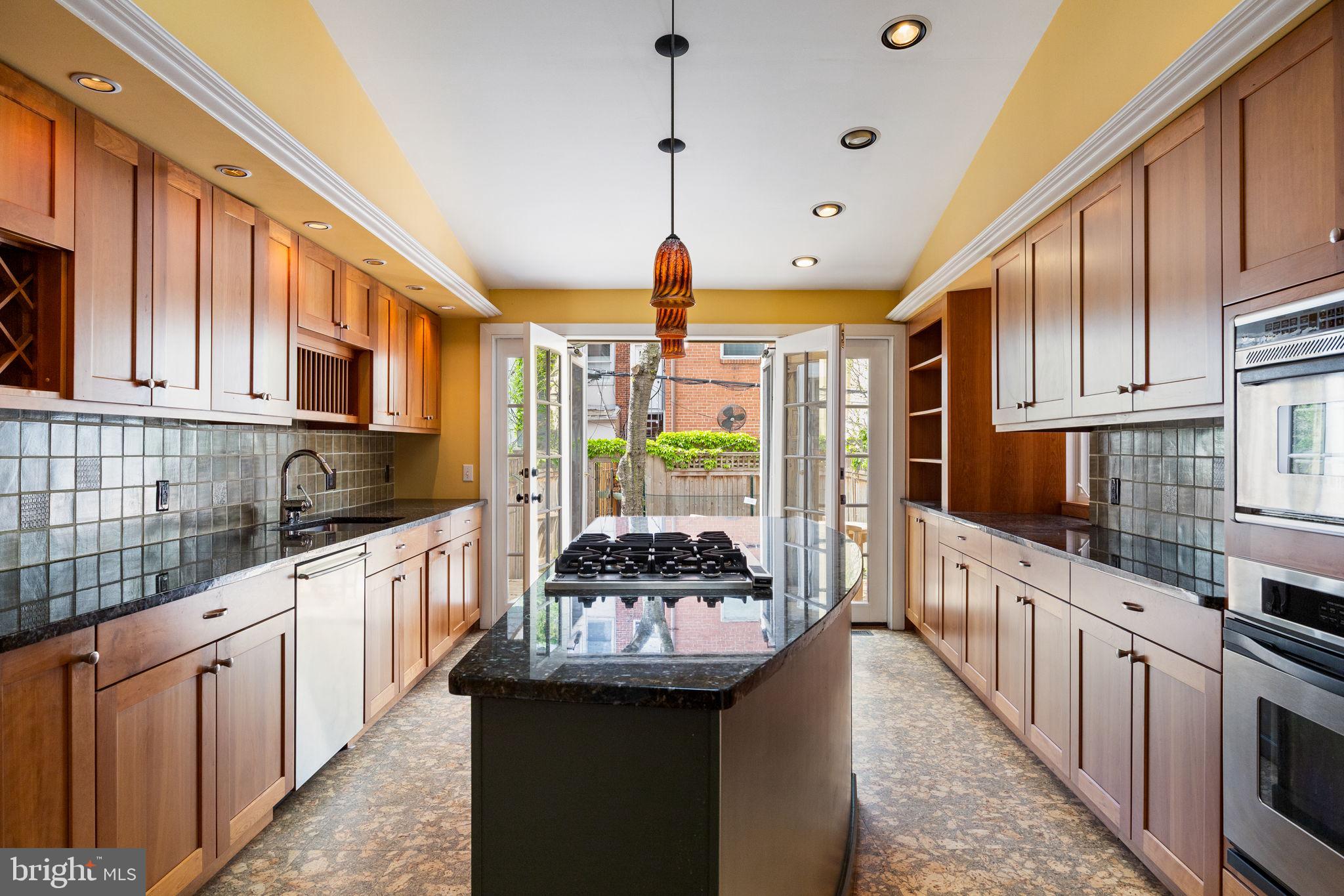 BELLA VISTA - Residential