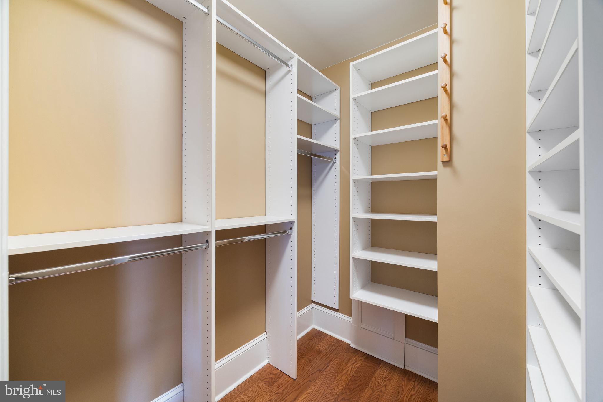 BELLA VISTA - Residential