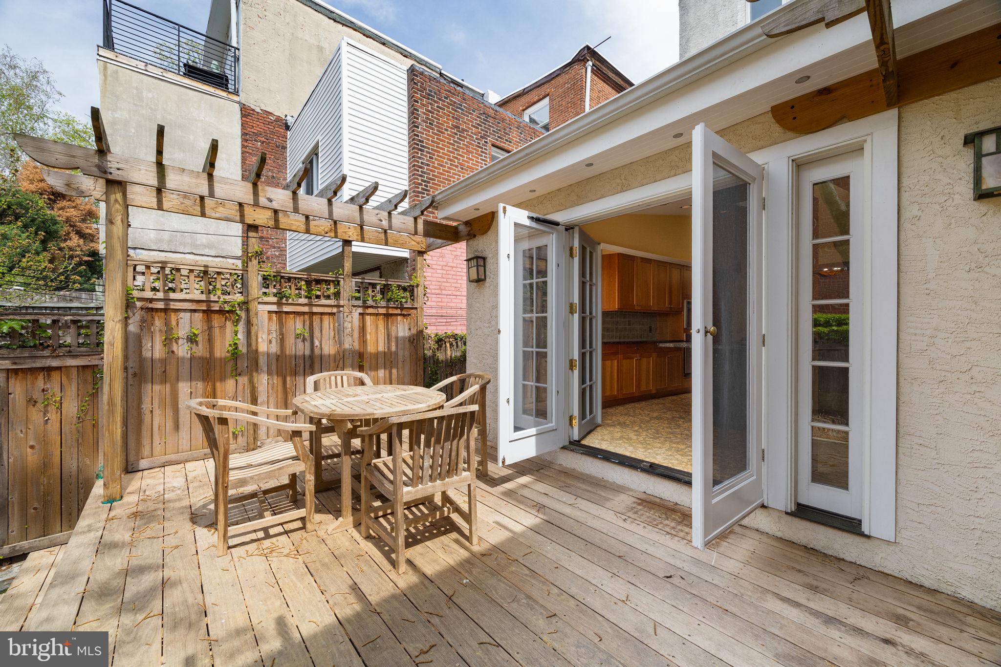 BELLA VISTA - Residential