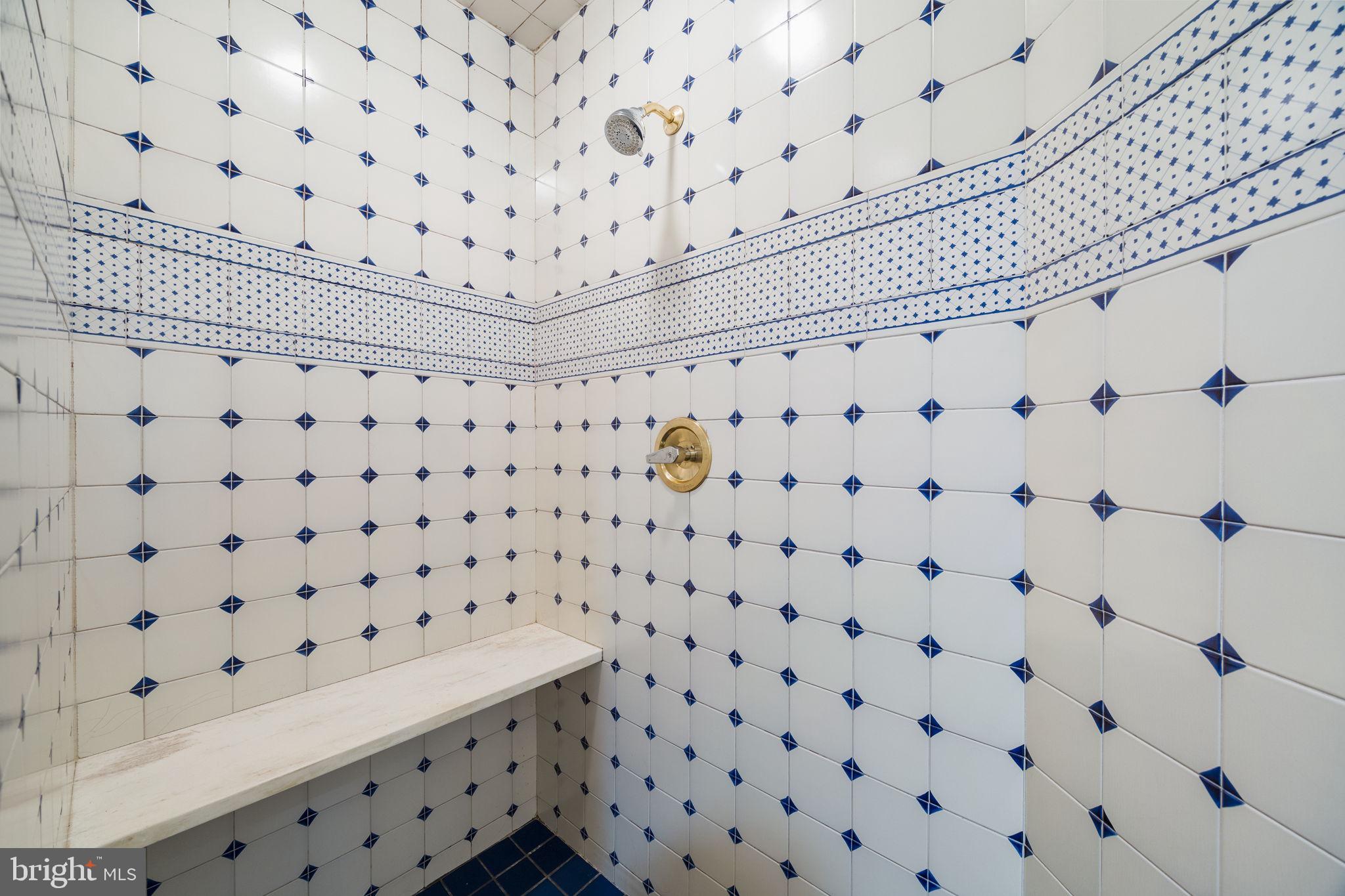 BELLA VISTA - Residential