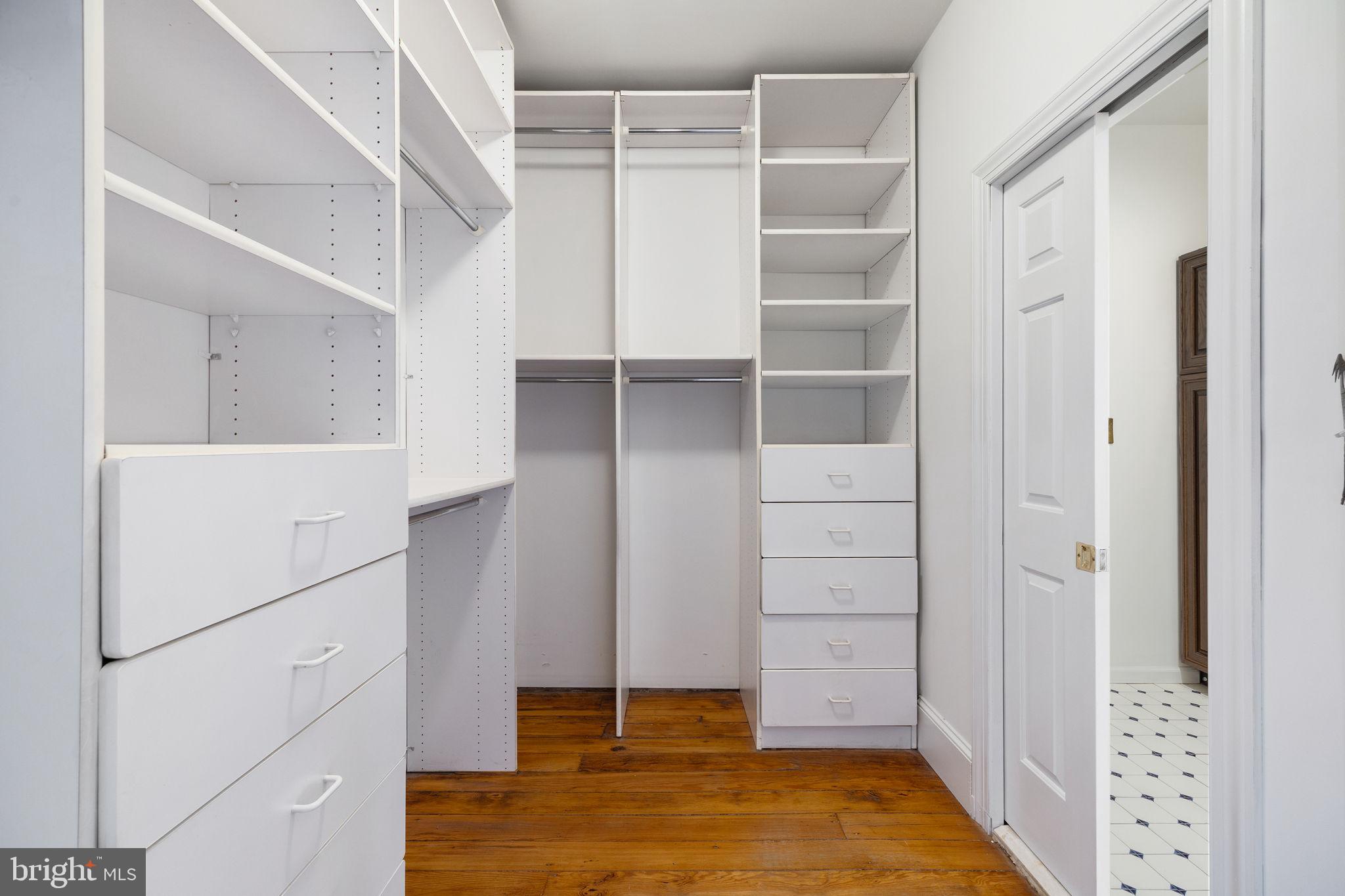 BELLA VISTA - Residential