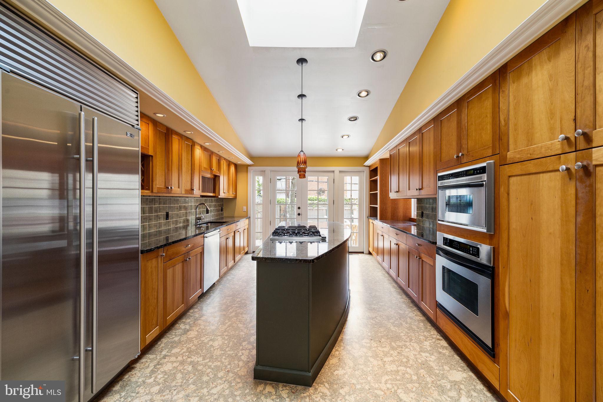 BELLA VISTA - Residential