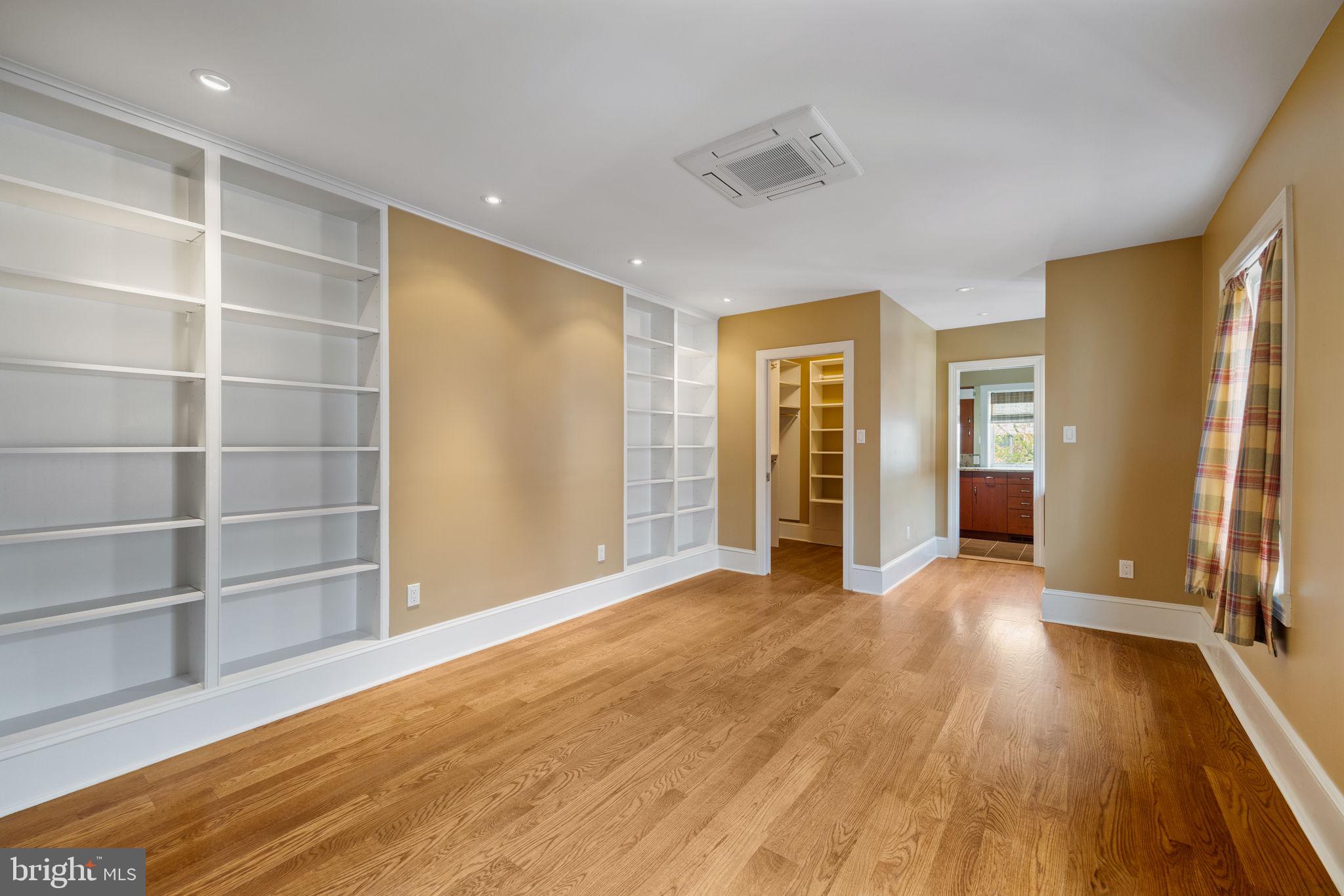 BELLA VISTA - Residential