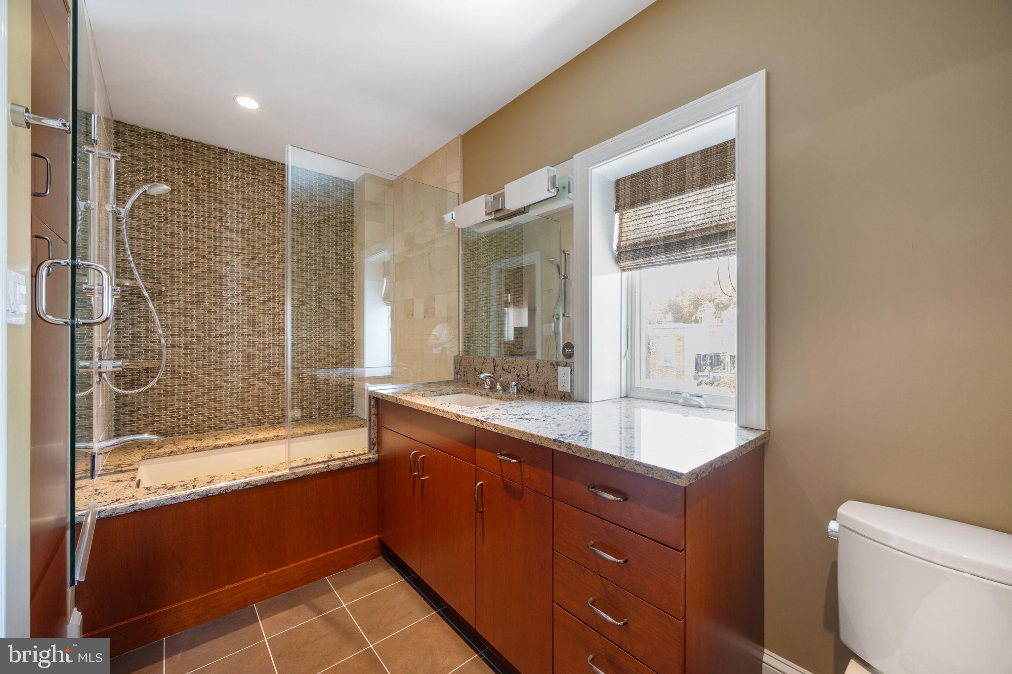 BELLA VISTA - Residential