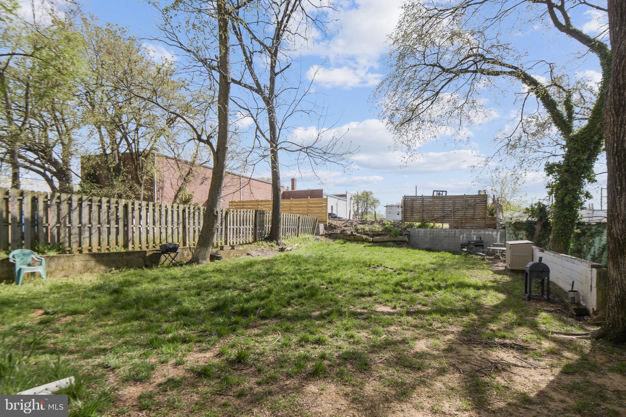 EDGEMONT - Residential