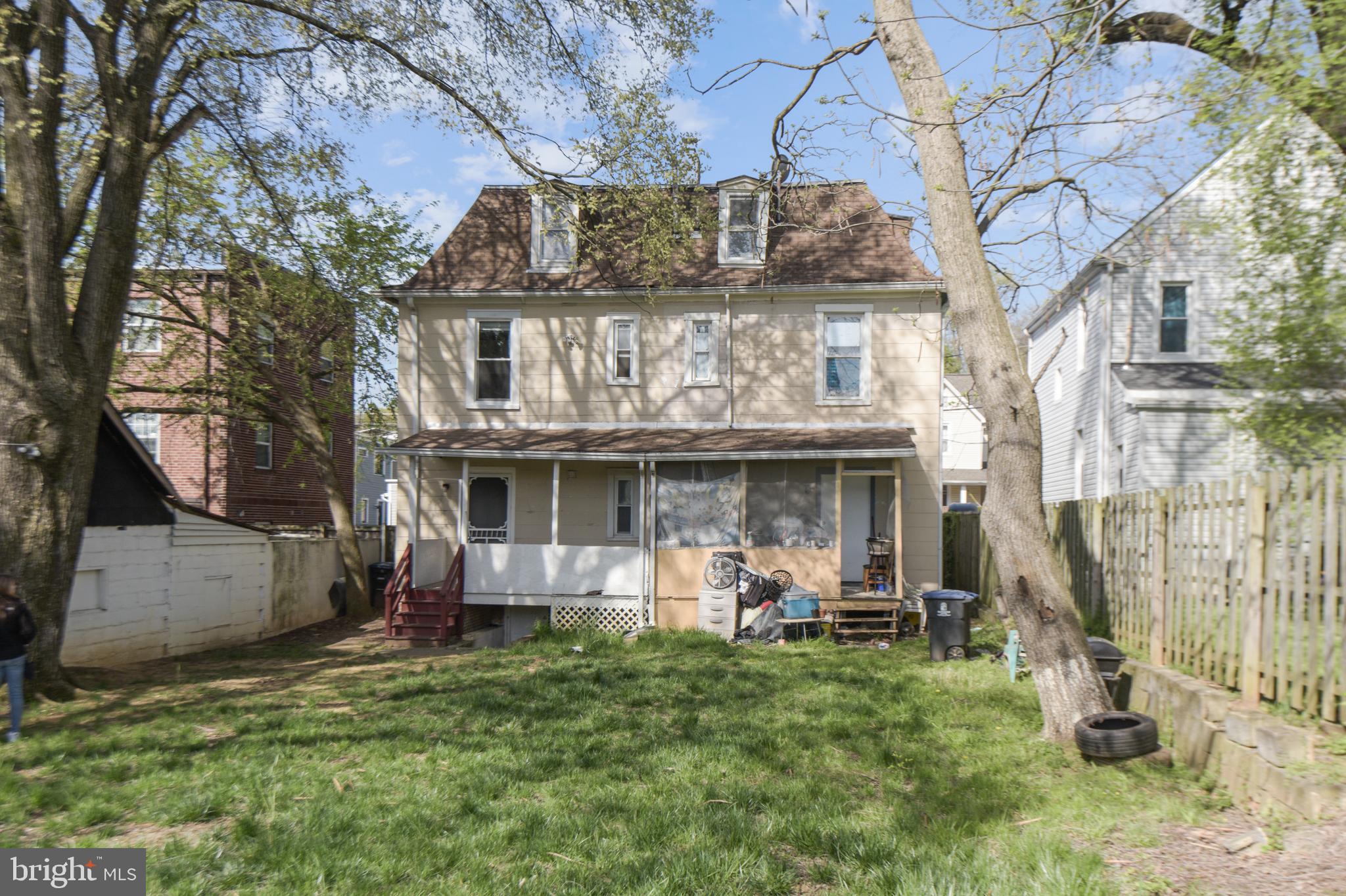 EDGEMONT - Residential