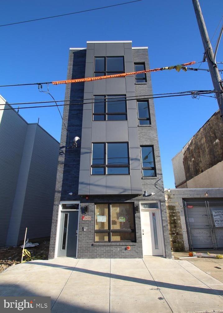 KENSINGTON - Residential Lease