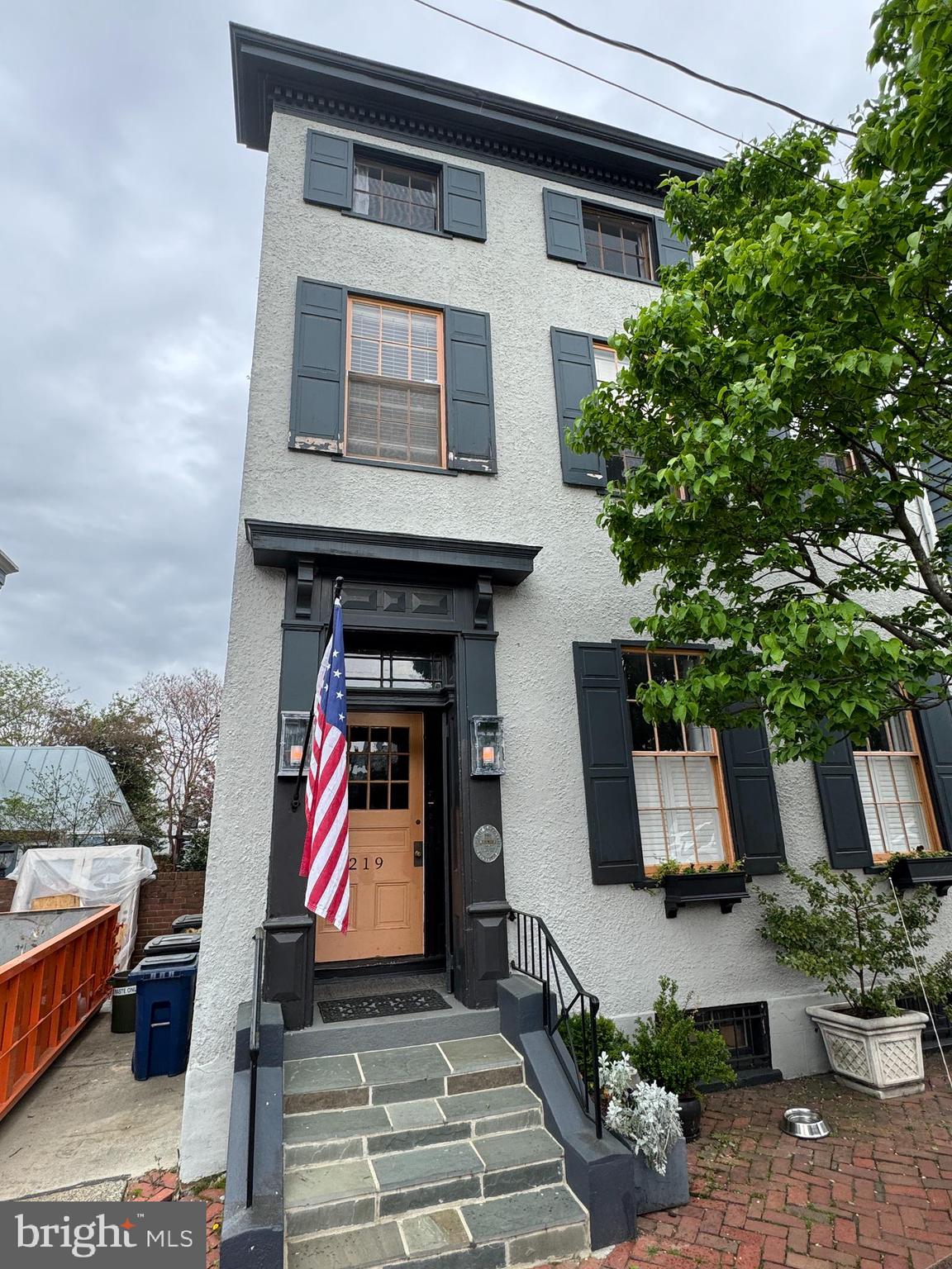 OLD TOWN ALEXANDRIA - Residential Lease