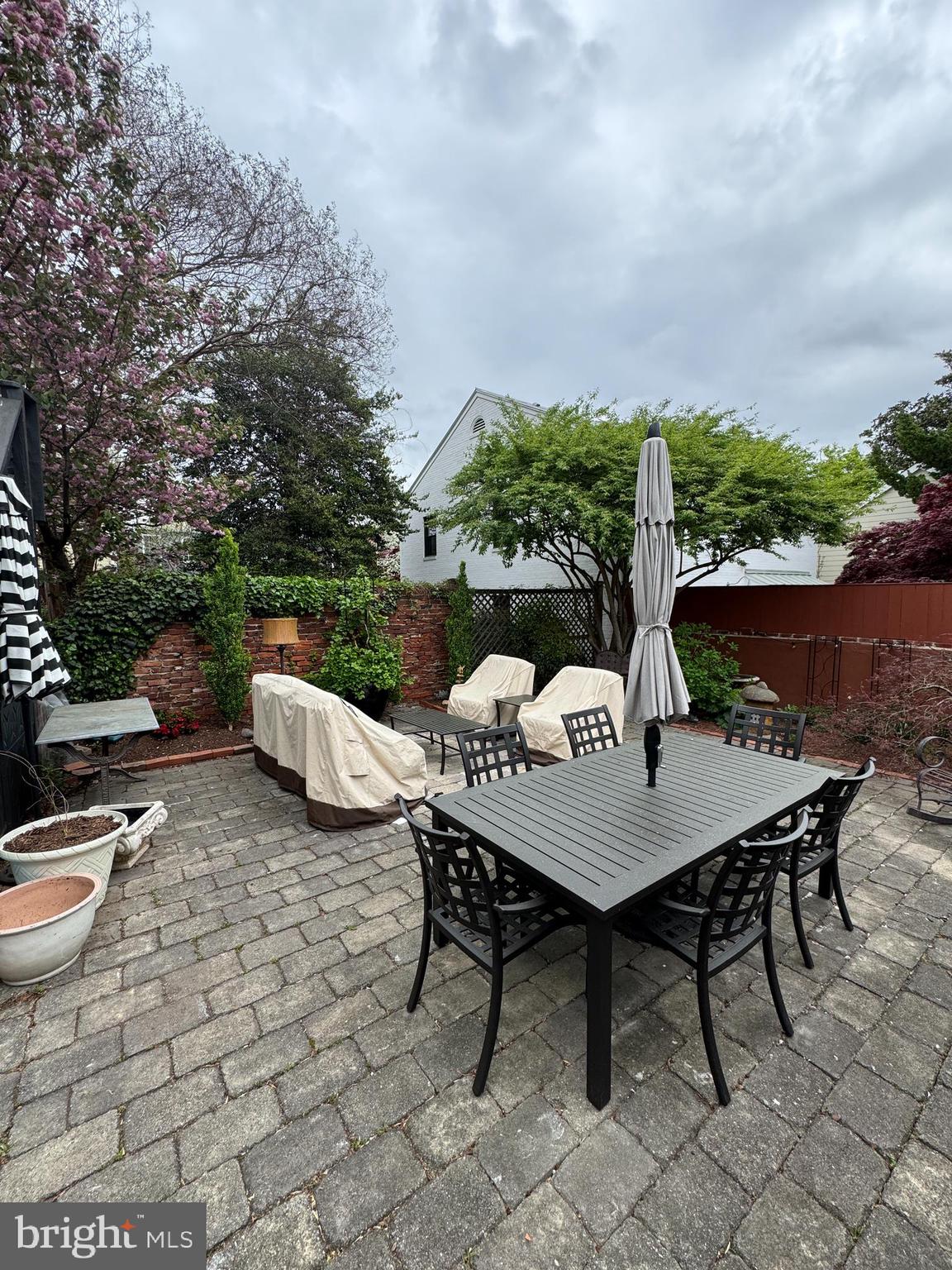 OLD TOWN ALEXANDRIA - Residential Lease