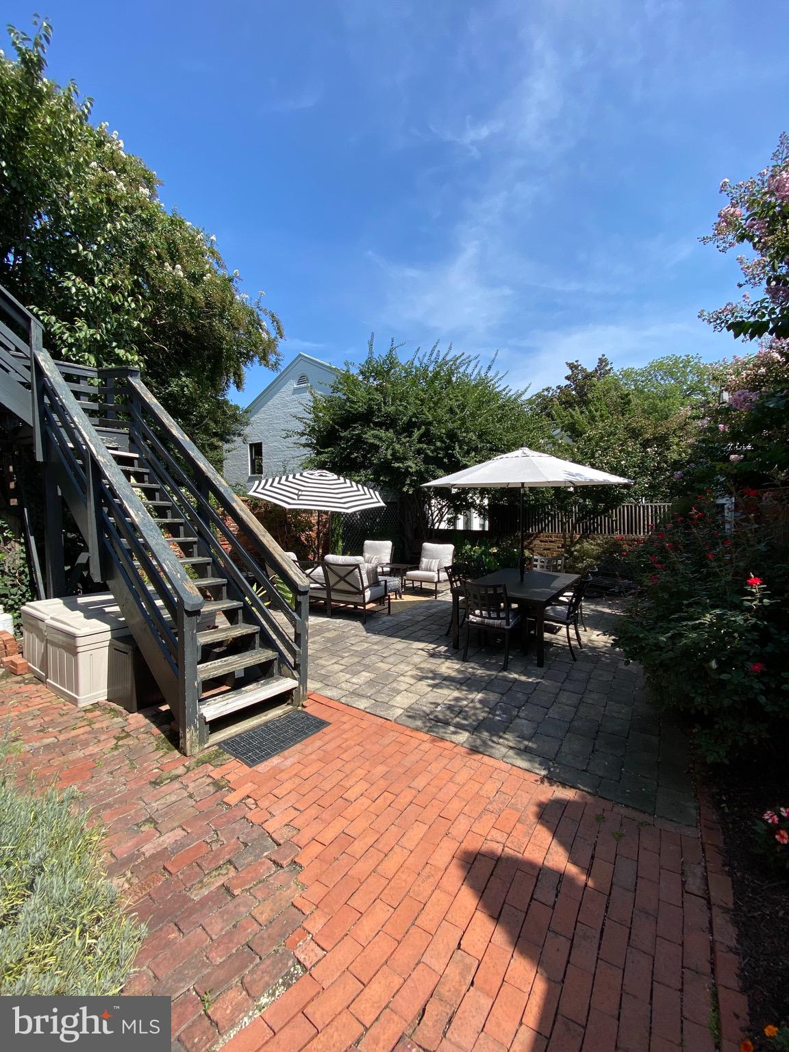 OLD TOWN ALEXANDRIA - Residential Lease