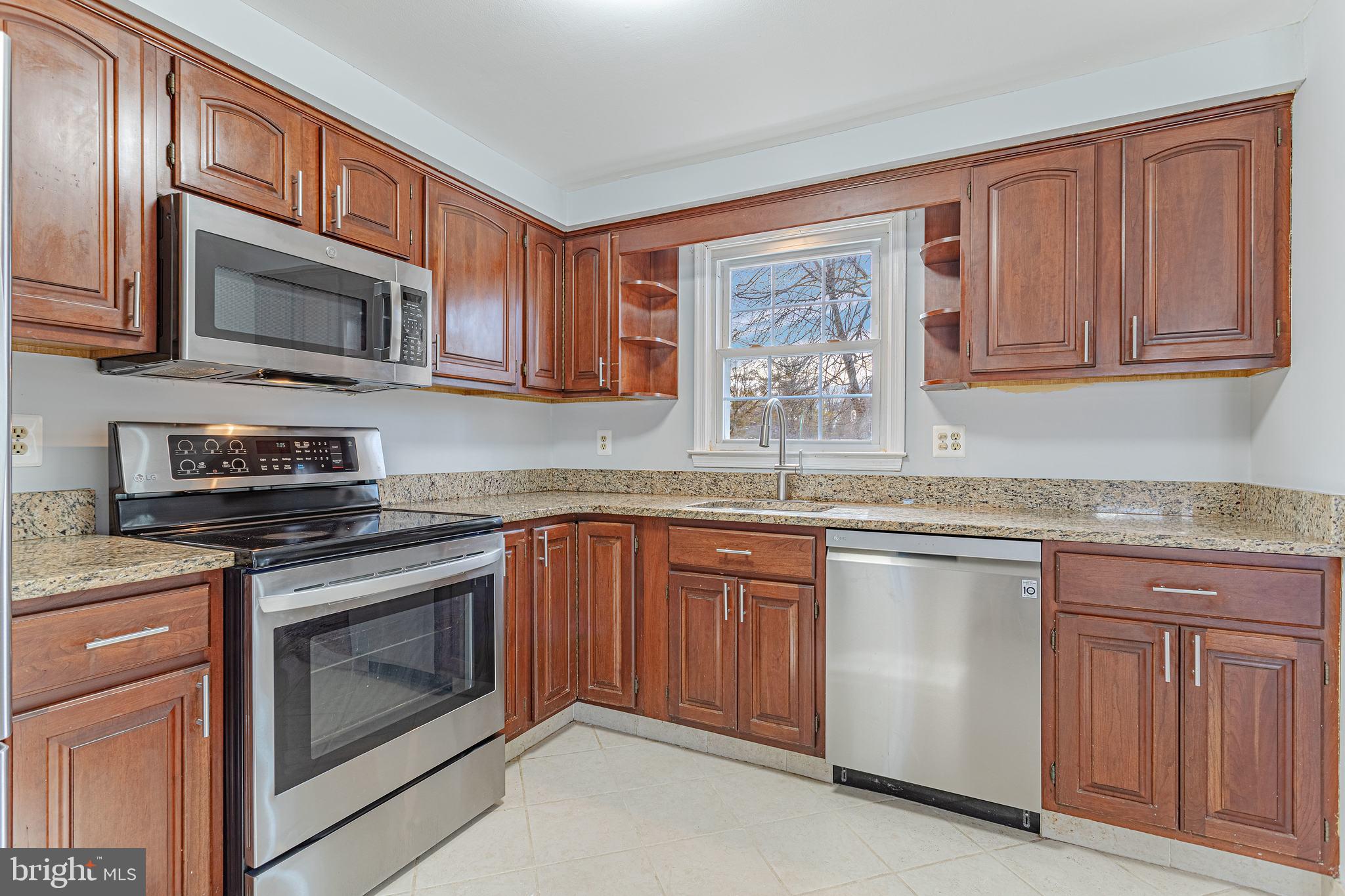 BRADFIELD - Residential Lease