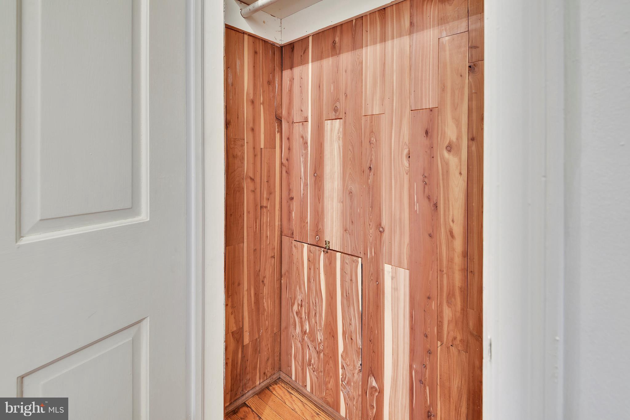 NORTH ROLAND PARK - Residential