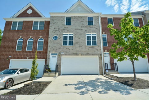Townhouse For Rent - 7851 Birch Branch Terrace Ter<br/> ALEXANDRIA, VA 22315