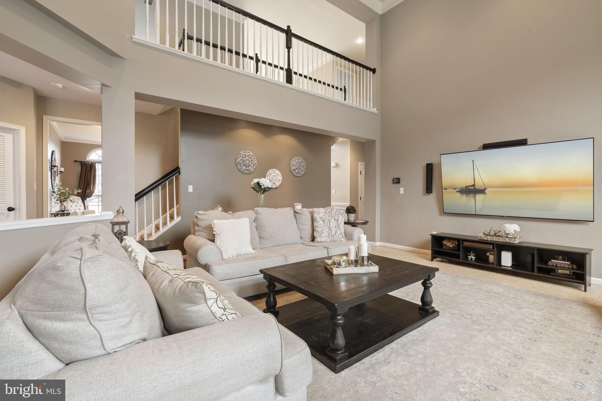 WAITING ROCK - Residential