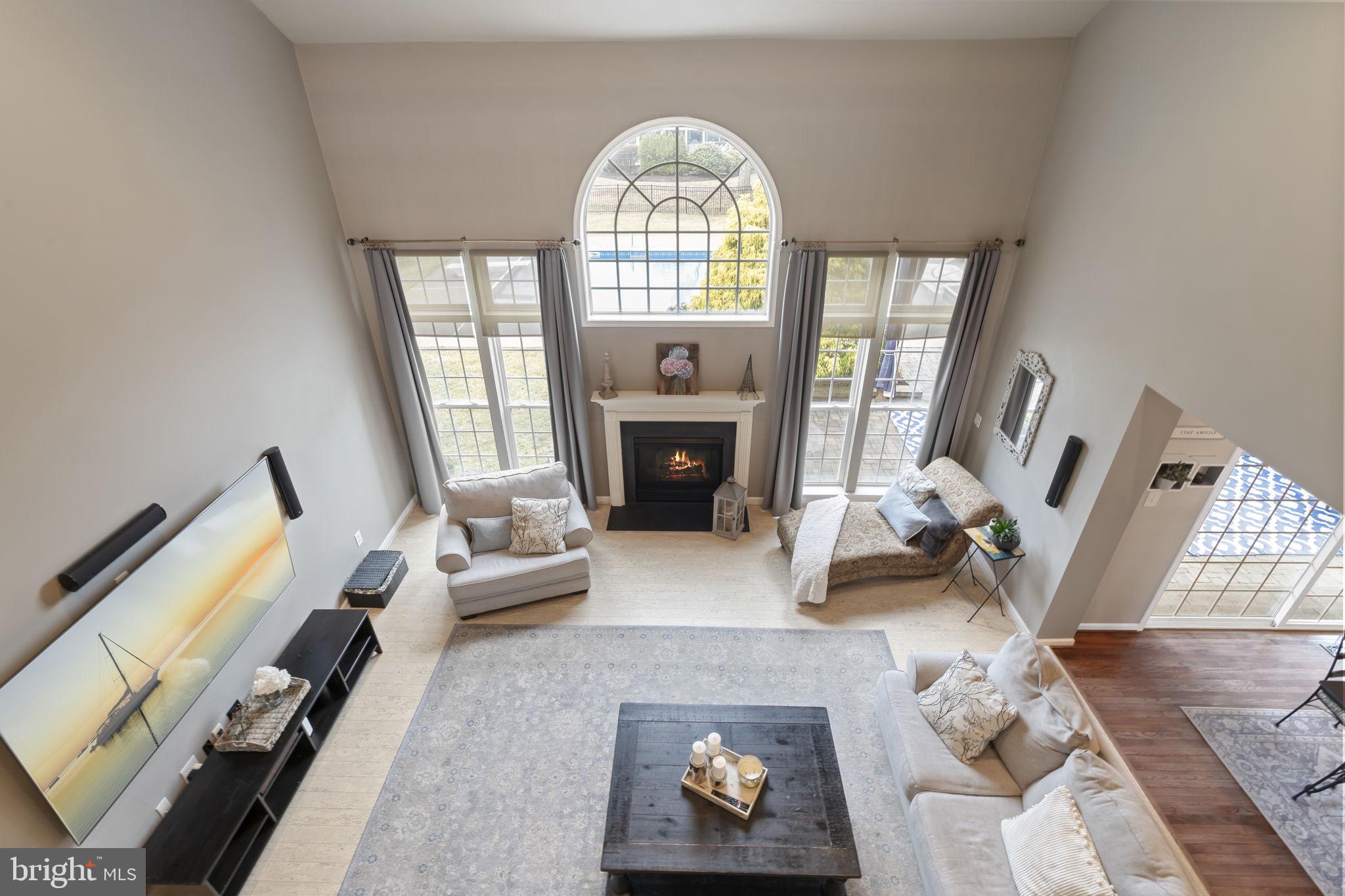 WAITING ROCK - Residential