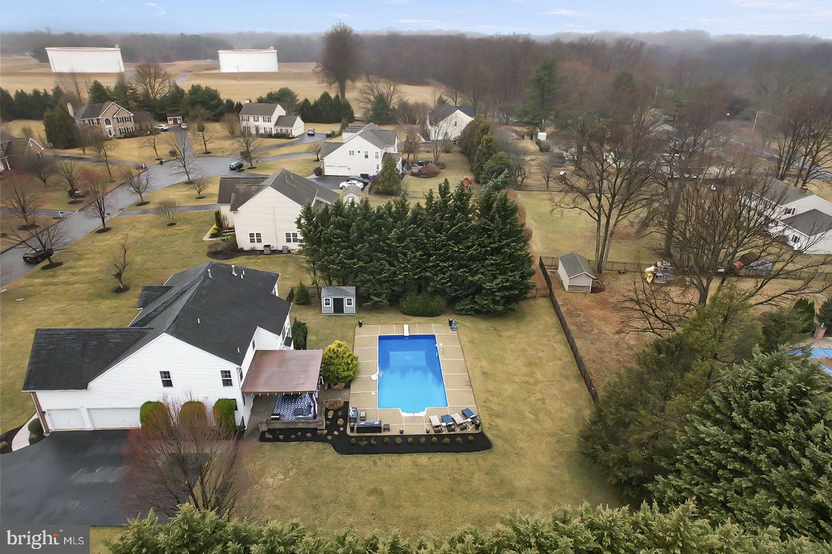 WAITING ROCK - Residential