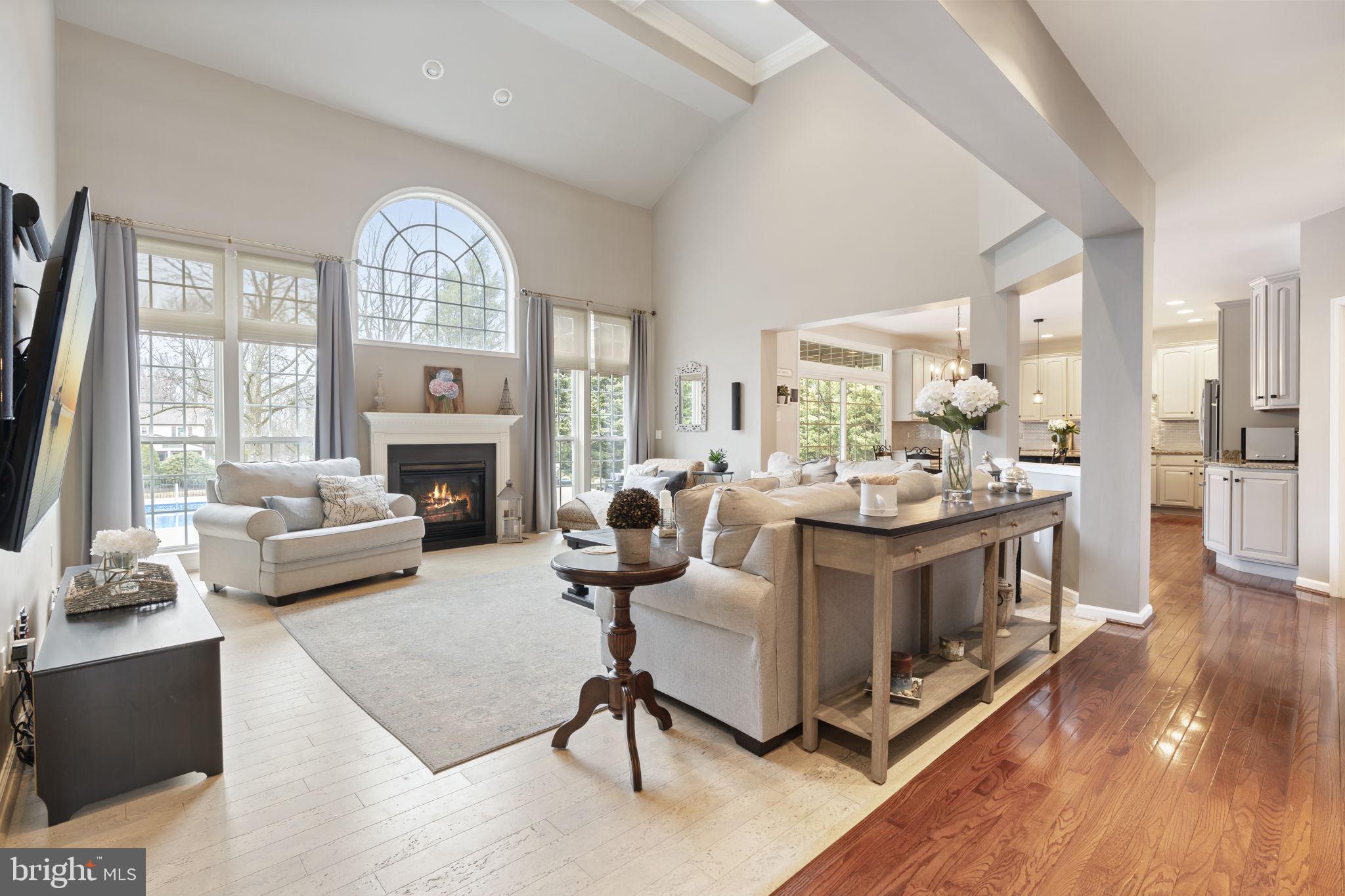 WAITING ROCK - Residential