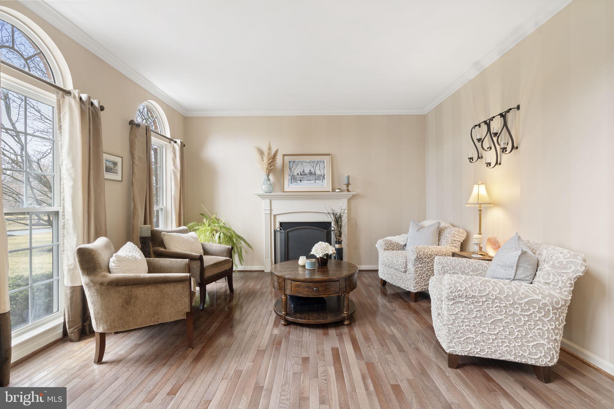 WAITING ROCK - Residential