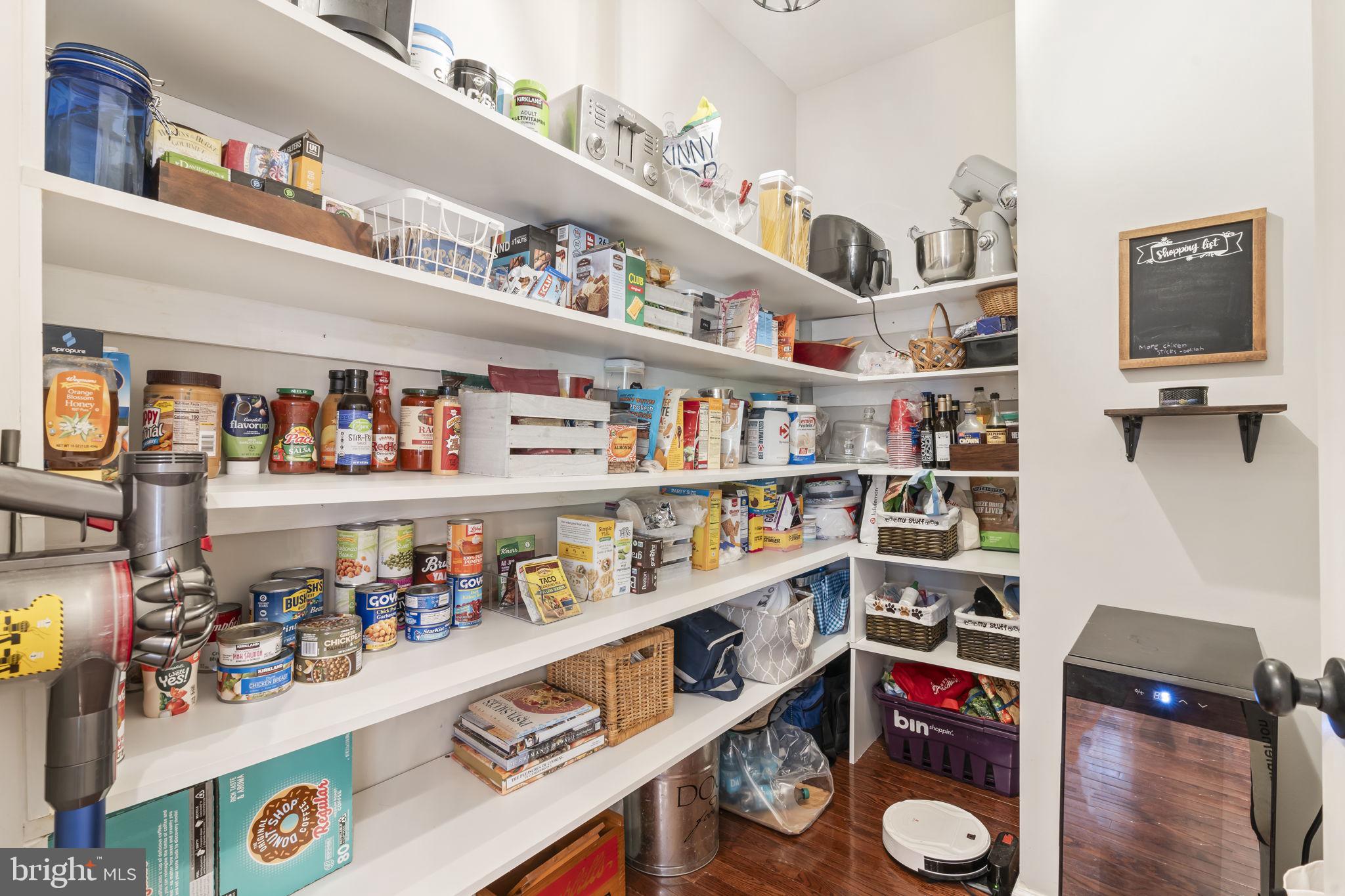 WAITING ROCK - Residential