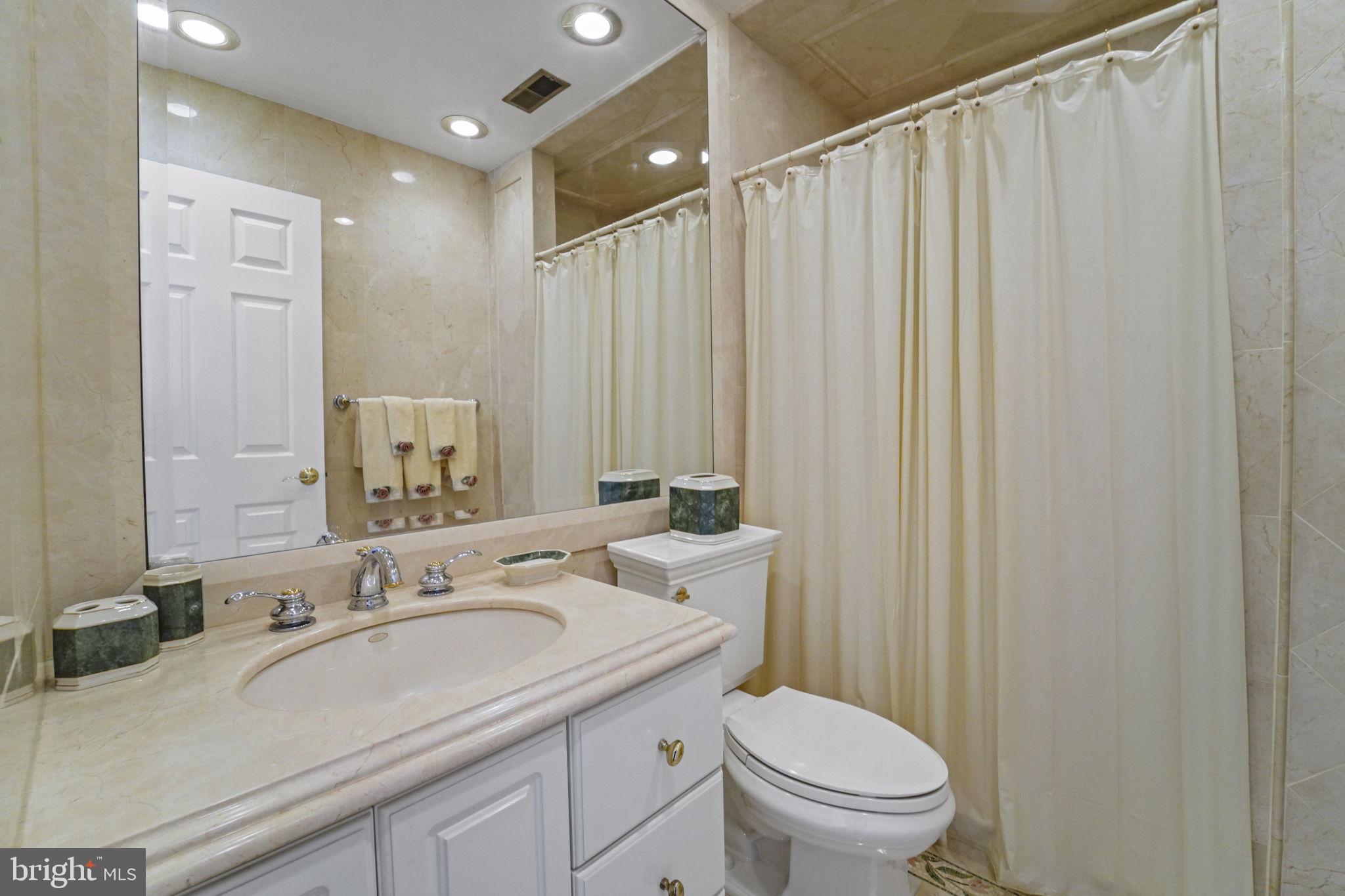 FLOWERS MILL - Residential