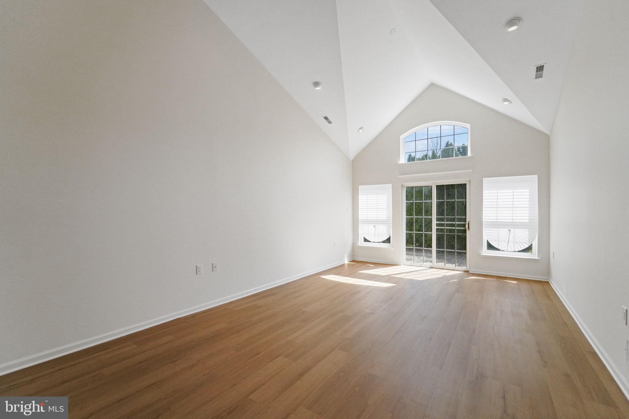 FLOWERS MILL - Residential