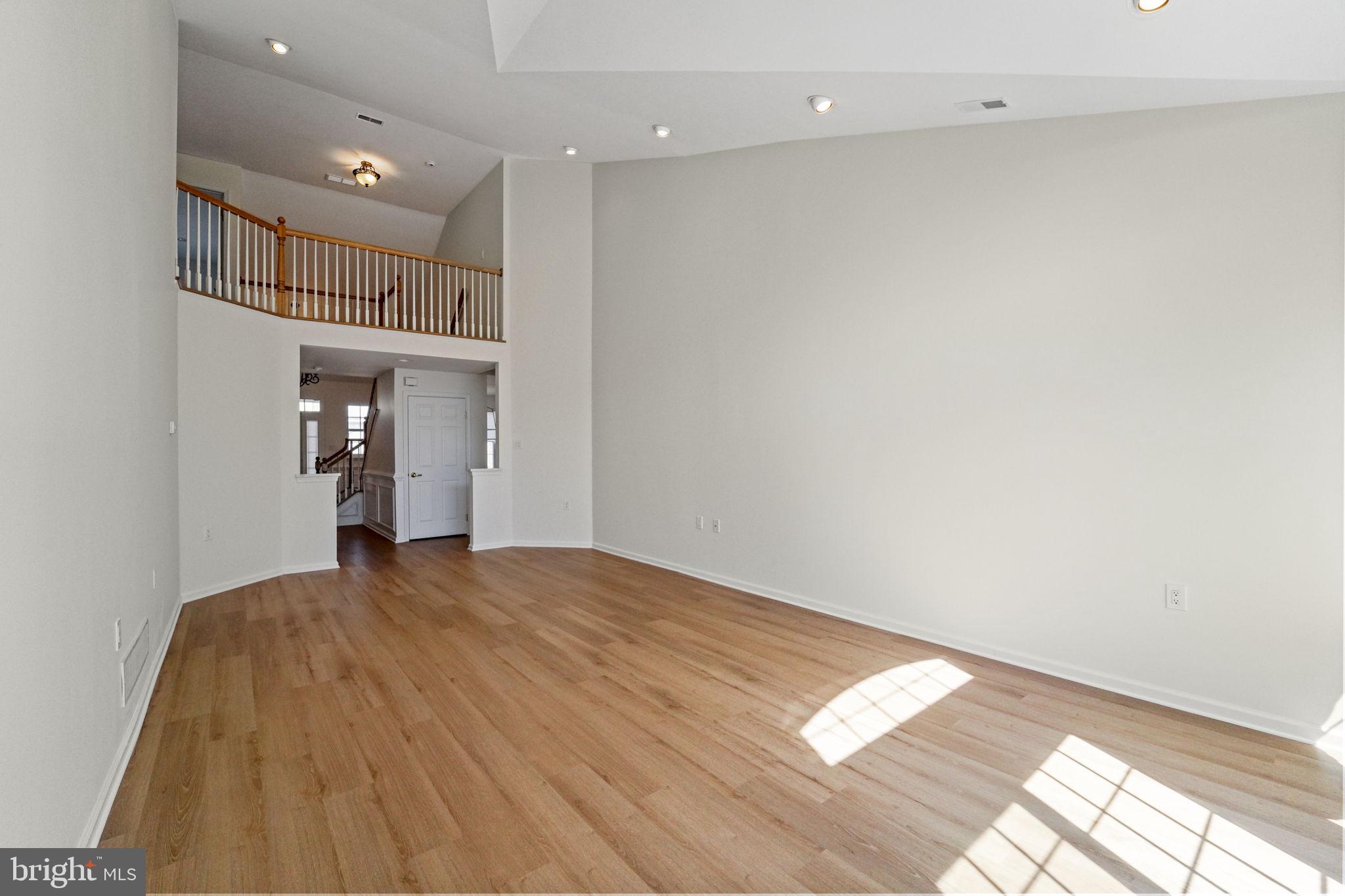 FLOWERS MILL - Residential