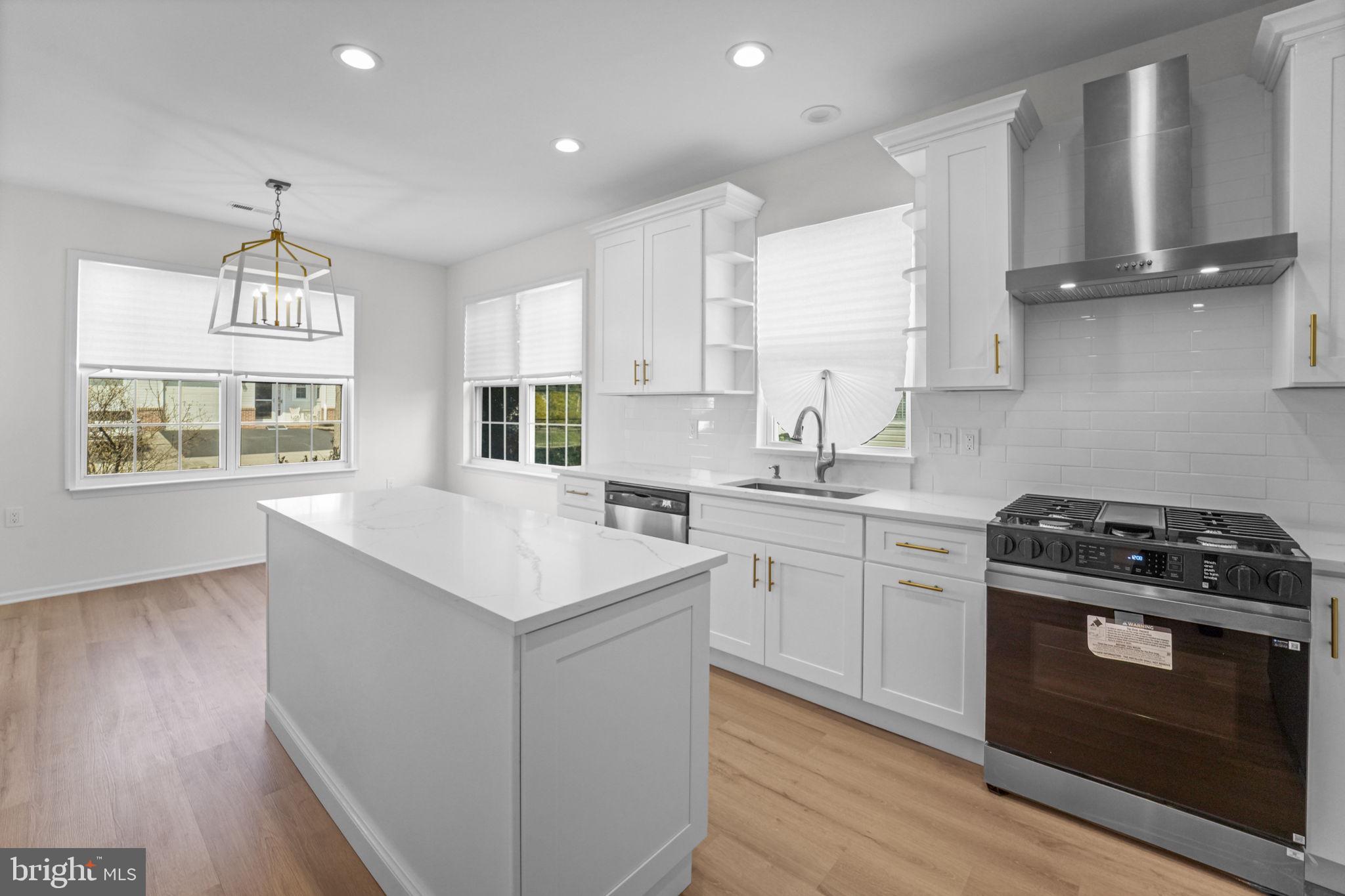 FLOWERS MILL - Residential