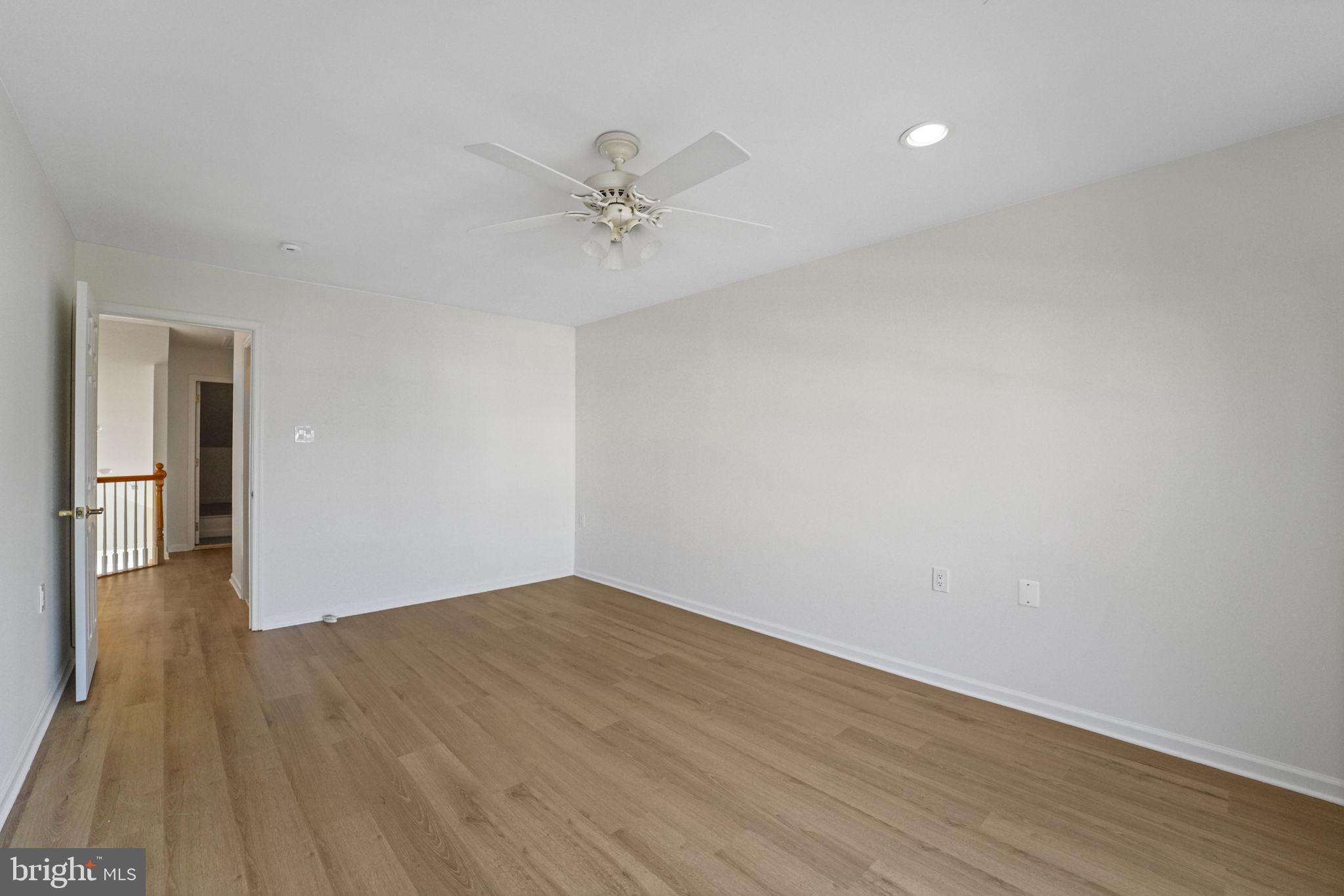 FLOWERS MILL - Residential