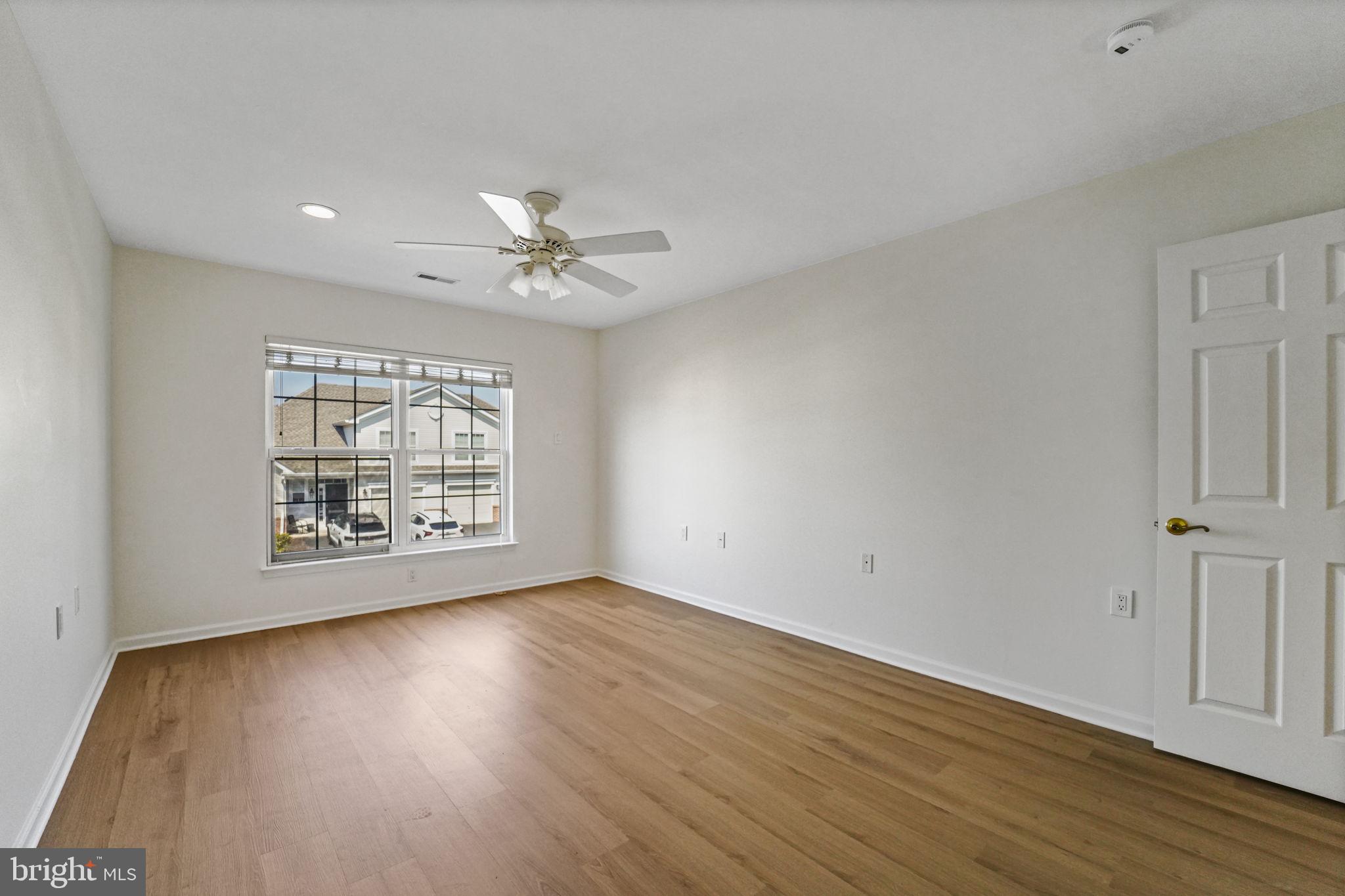 FLOWERS MILL - Residential