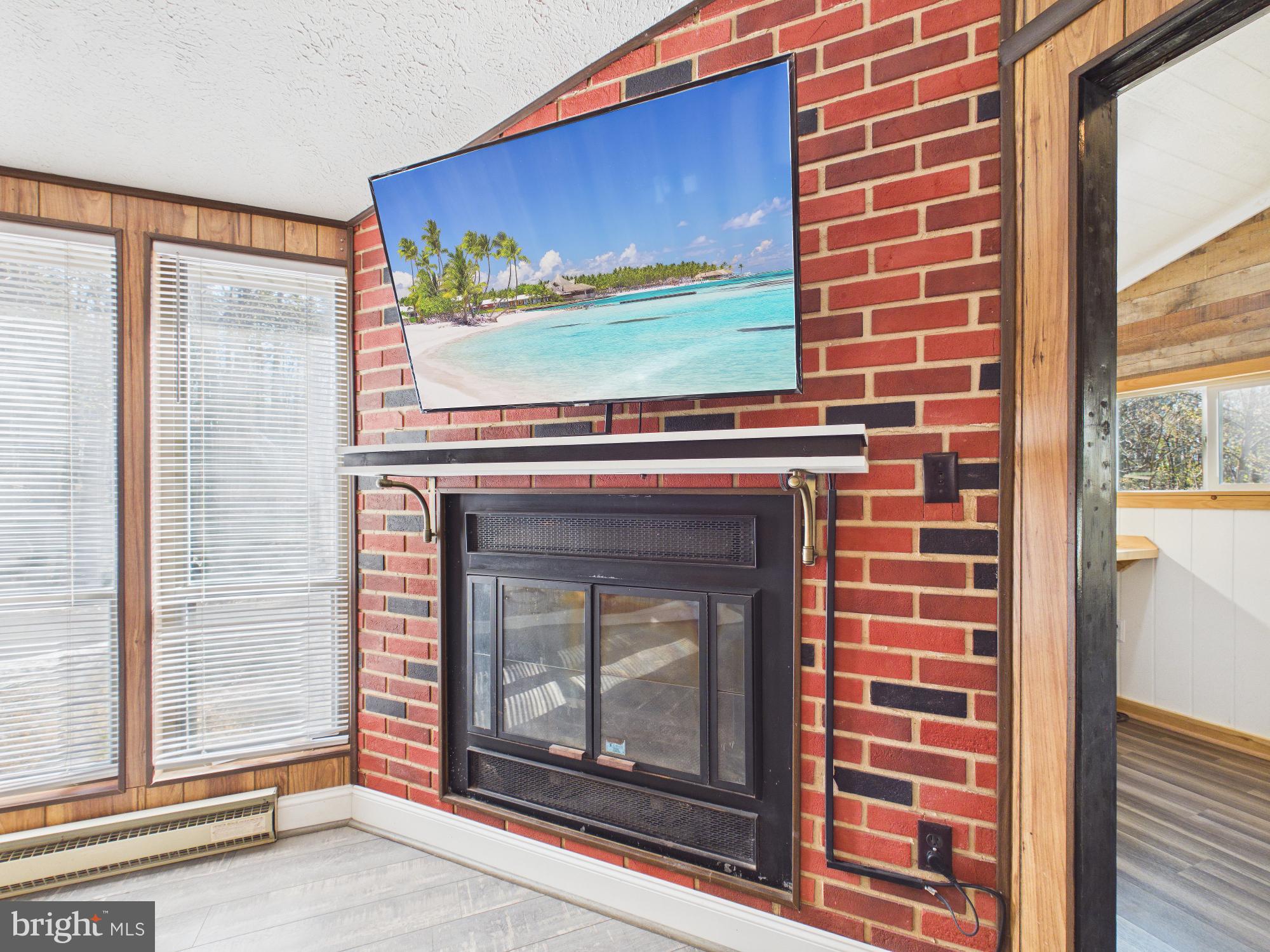 THE WOODS - Residential