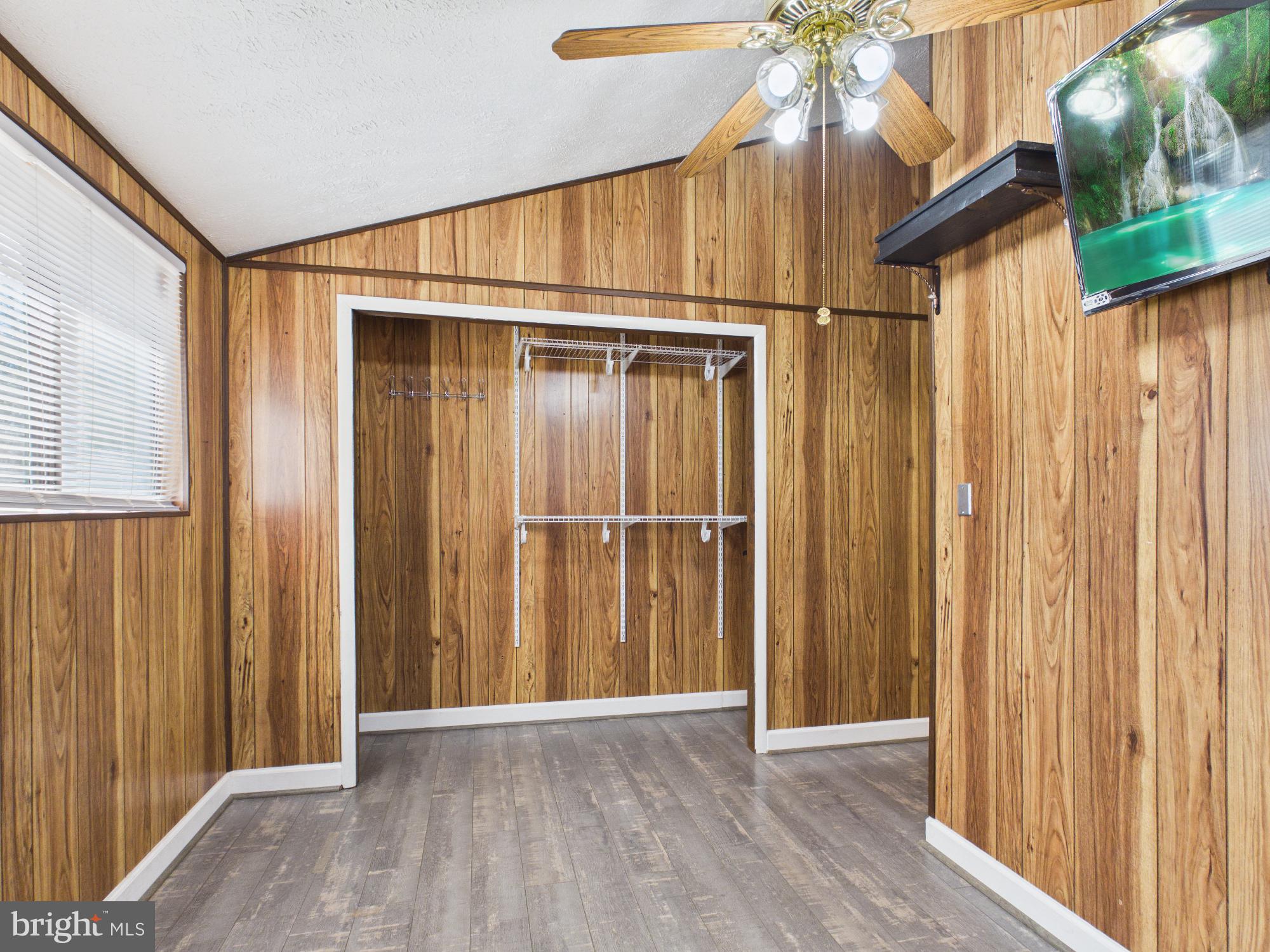 THE WOODS - Residential