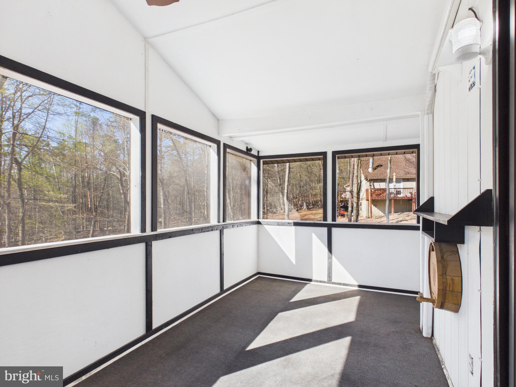 THE WOODS - Residential