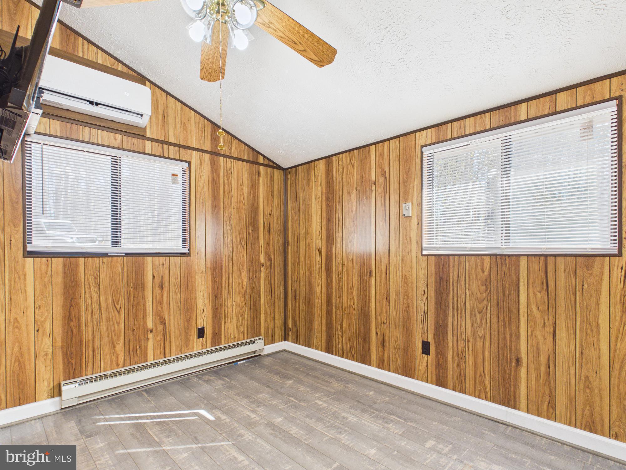 THE WOODS - Residential